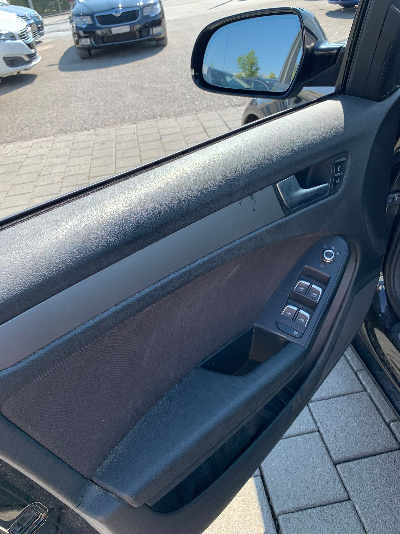 AUDI A4 Avant 2.0 TDI multitronic (Klimatronik * Sensoren * Radio CD * Multilenkrad * Led Mit Xenon * Navigation * BO5)-image-15