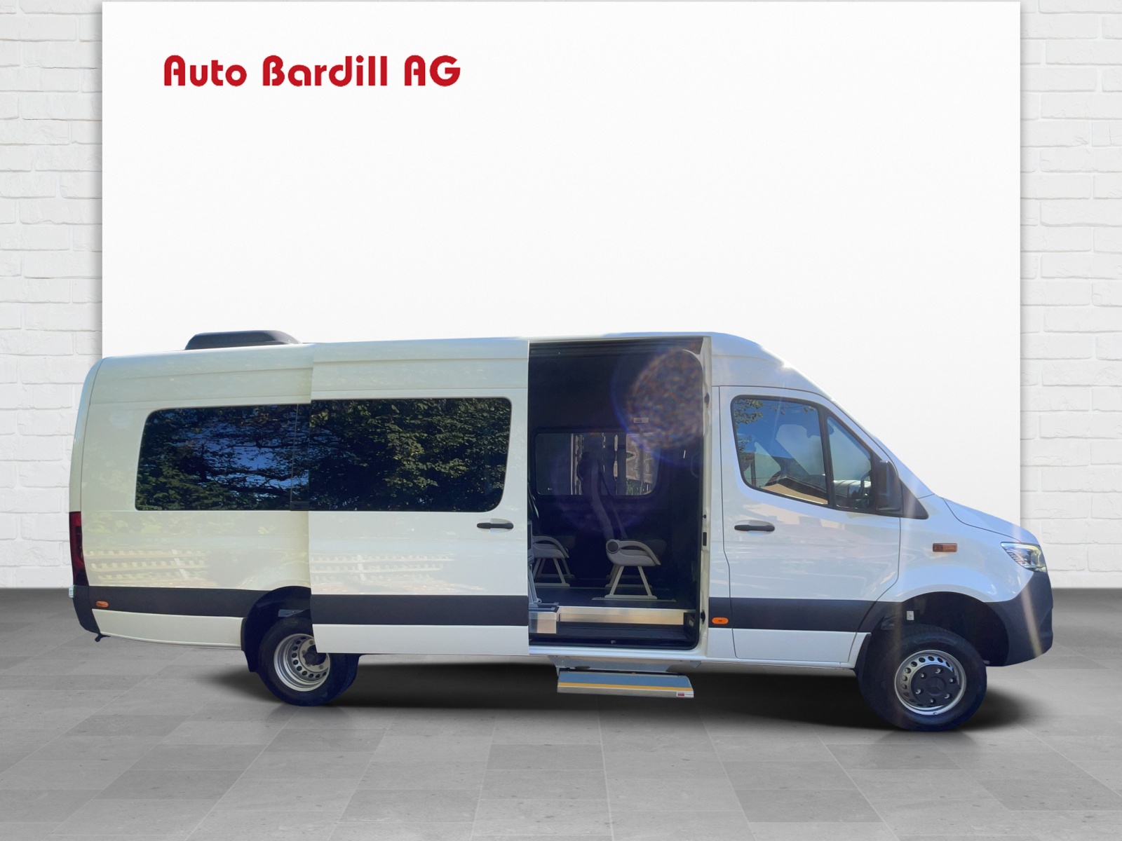 MERCEDES-BENZ Sprinter 519 CDI Extralang 9G-TRONIC 4x4-image-3