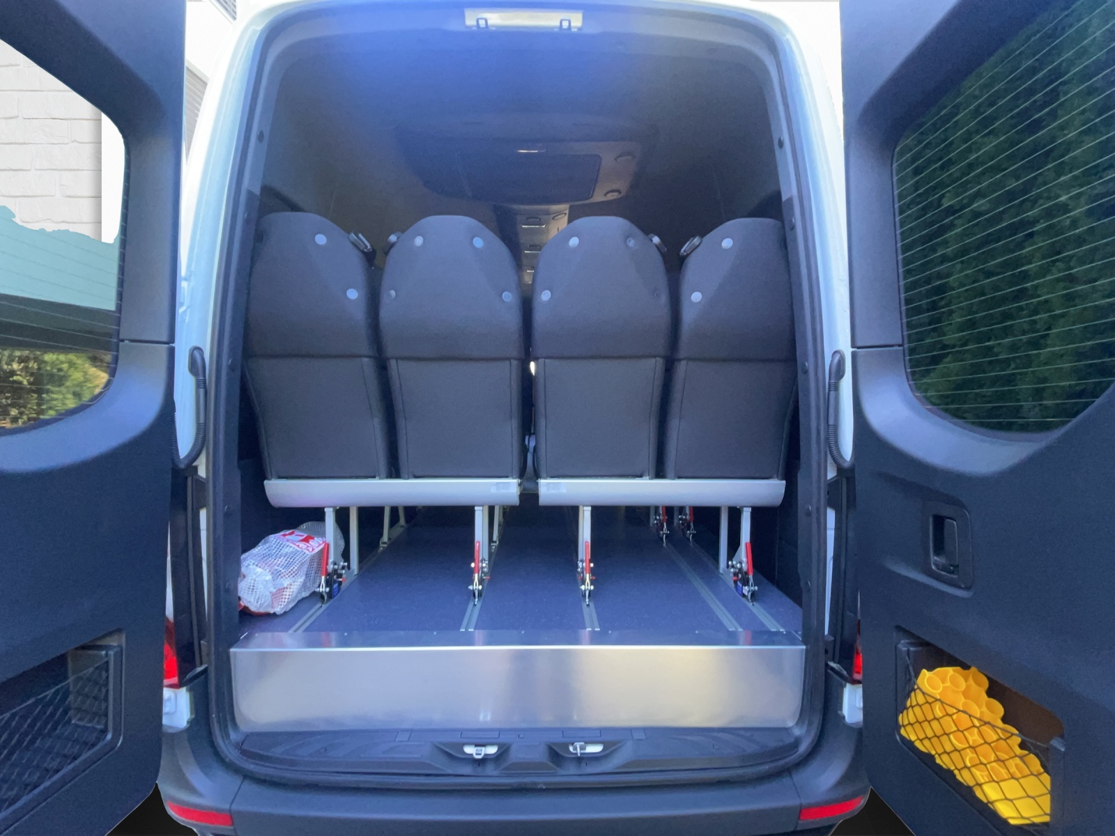 MERCEDES-BENZ Sprinter 519 CDI Extralang 9G-TRONIC 4x4-image-6