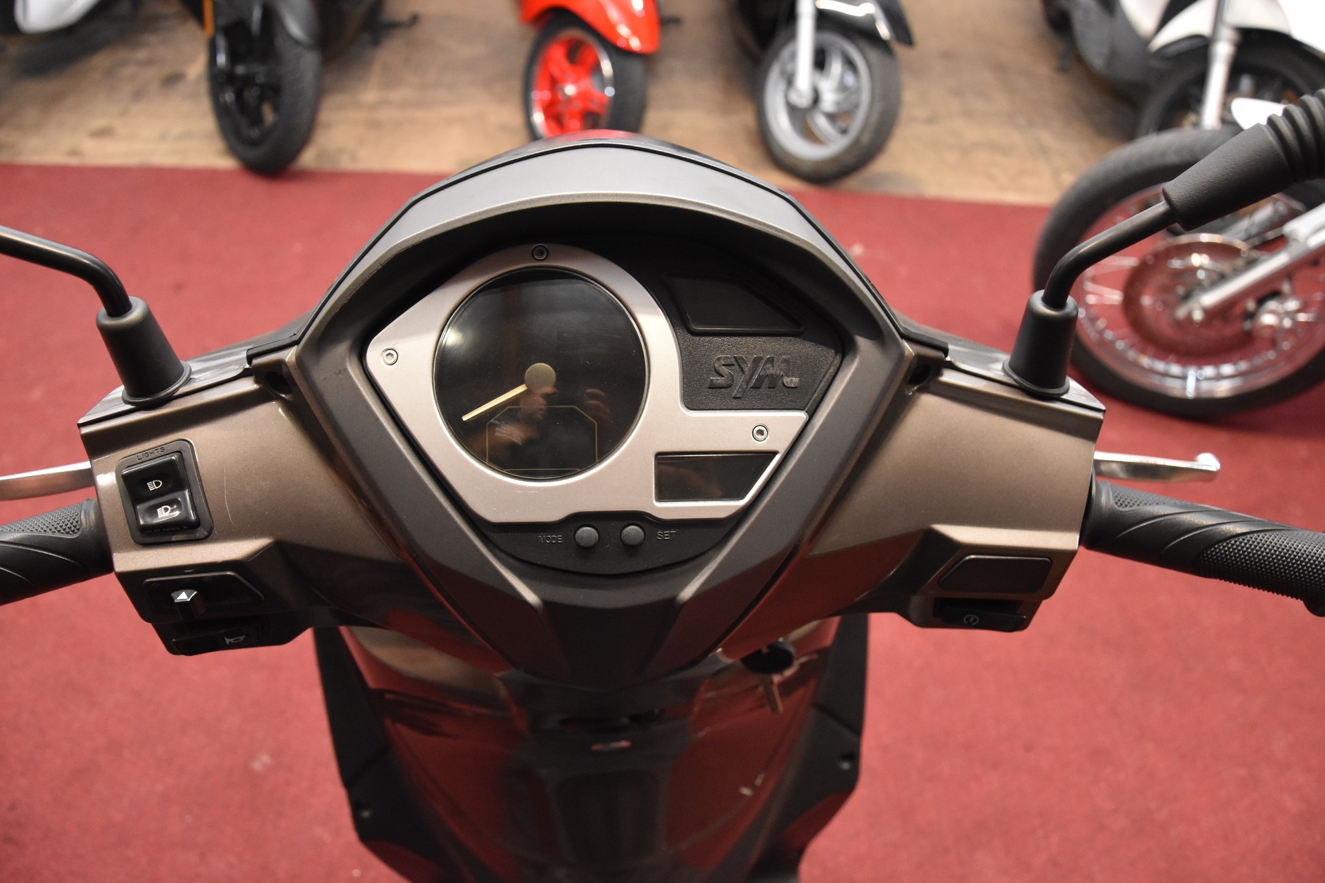SYM Symphony ST 125 i AC-image-6
