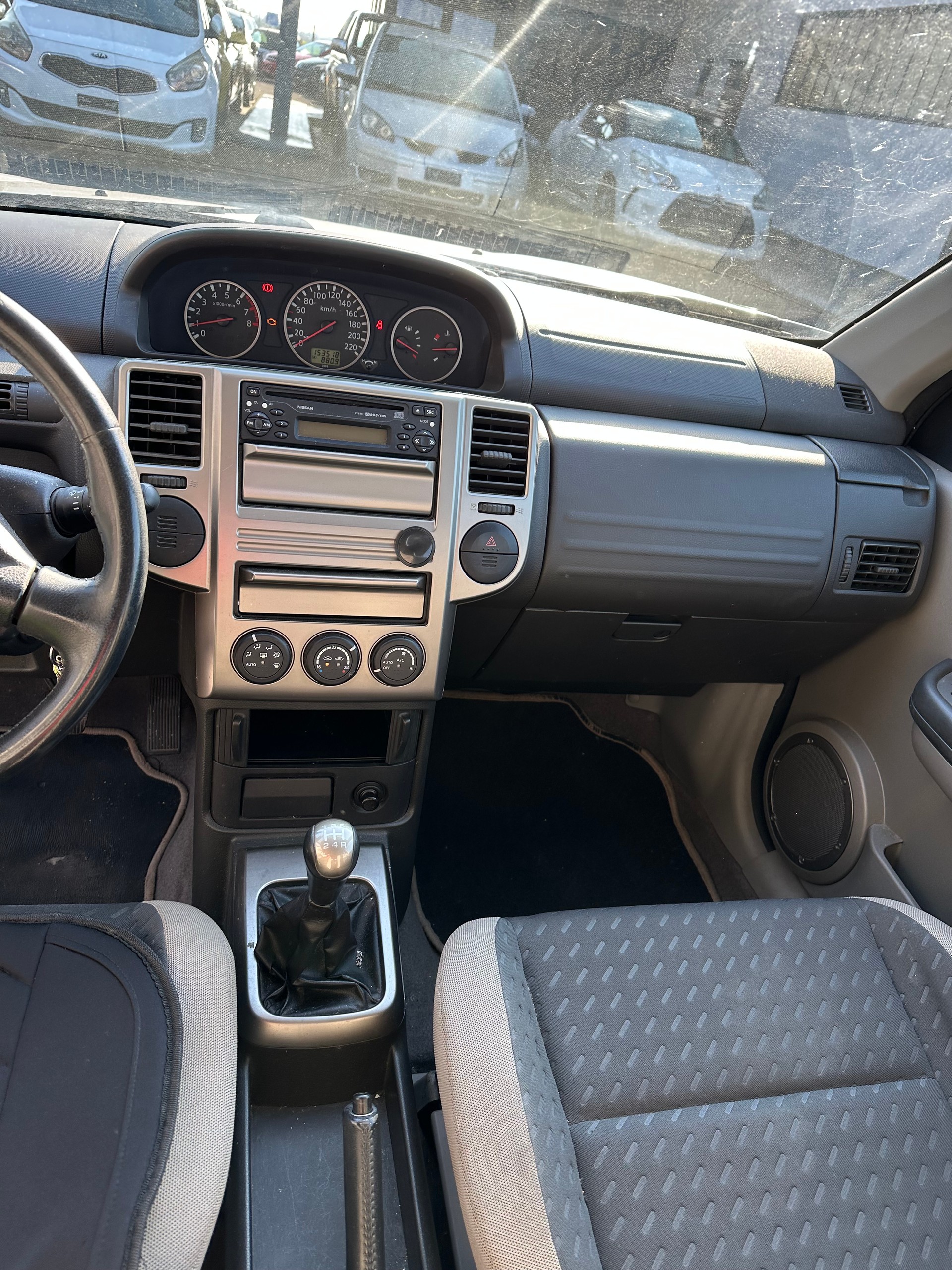NISSAN X-Trail 2.0 16V Columbia 2WD-image-10