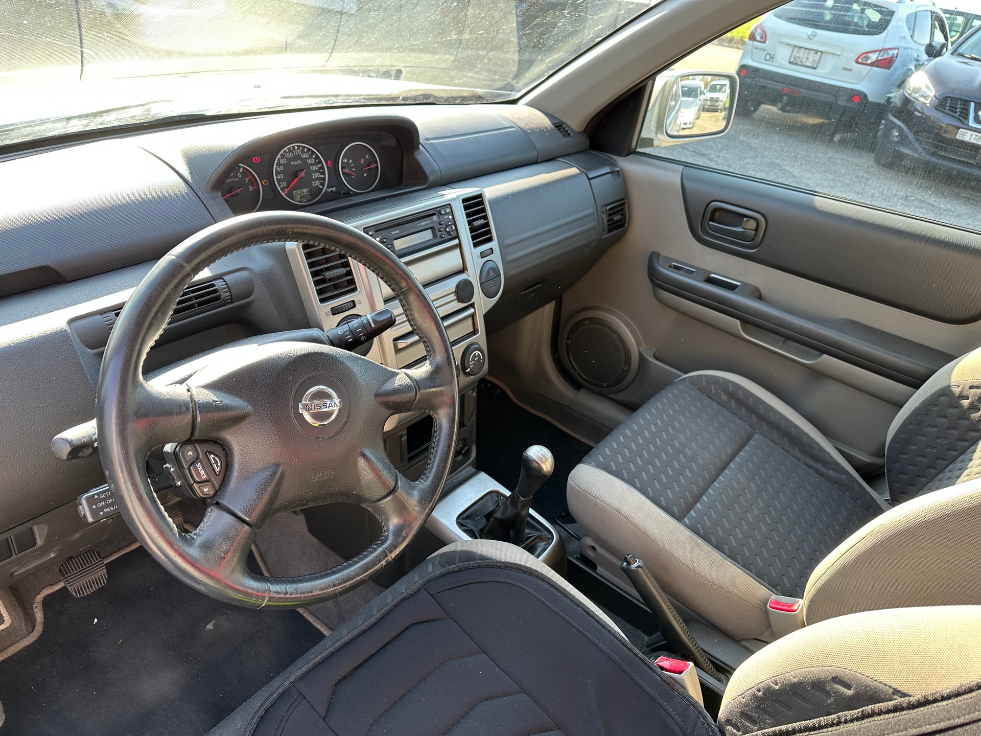 NISSAN X-Trail 2.0 16V Columbia 2WD-image-9