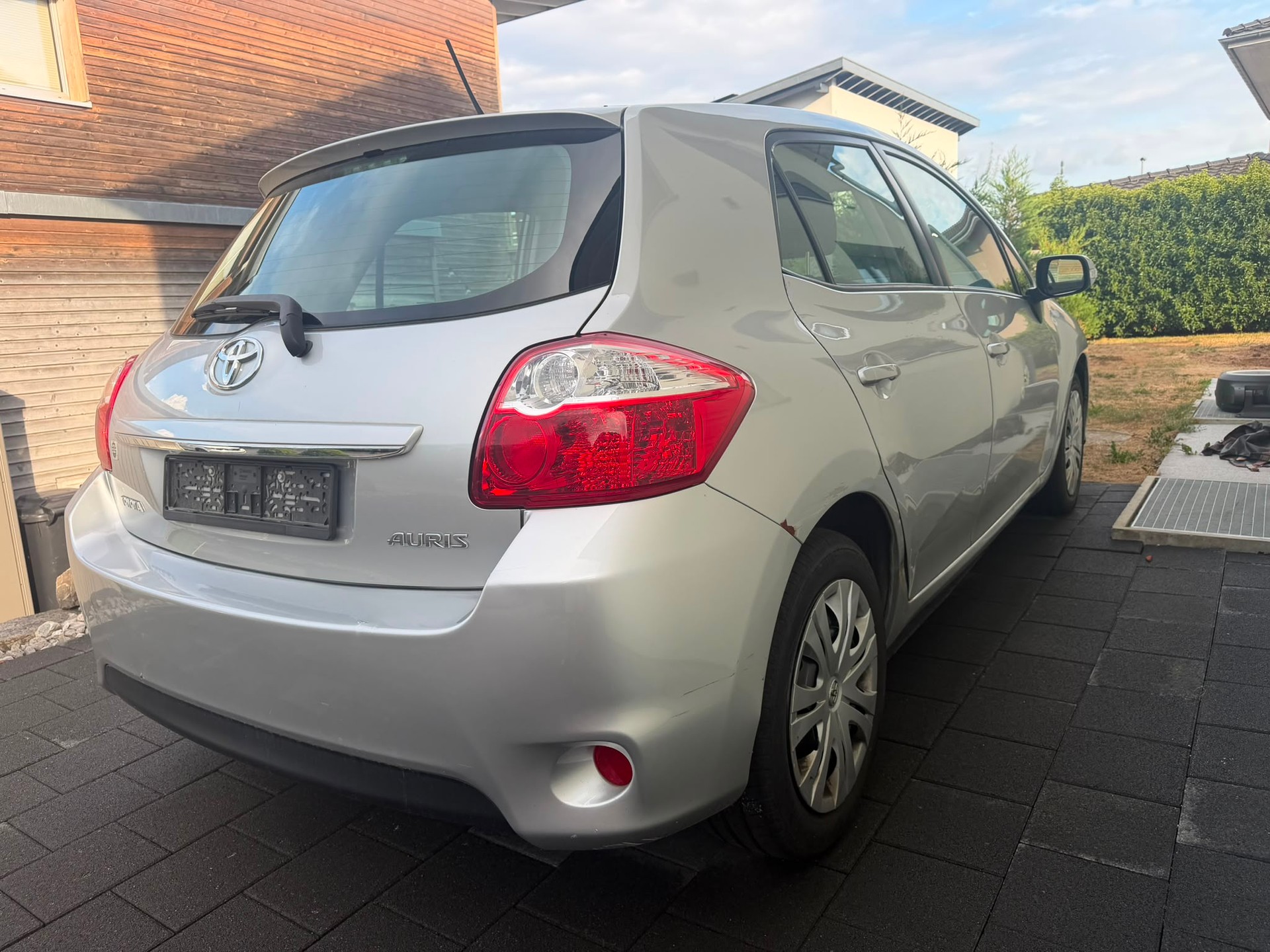 TOYOTA Auris 1.6 Linea Luna-image-5