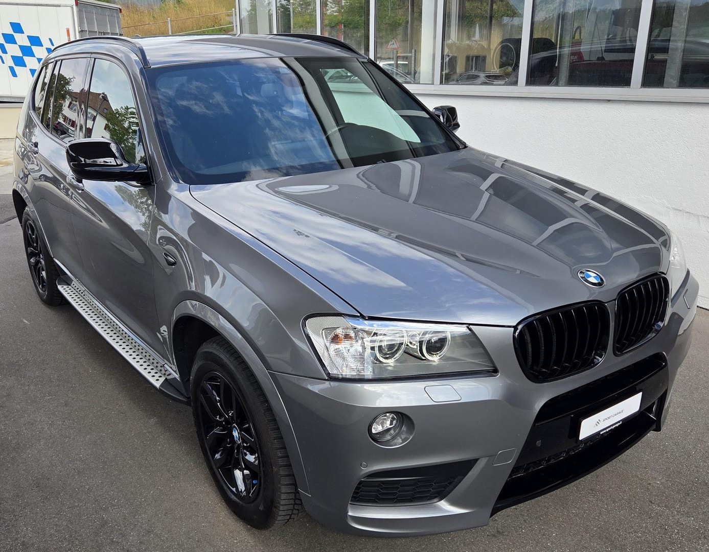 BMW X3 xDrive 28i Steptronic-image-0