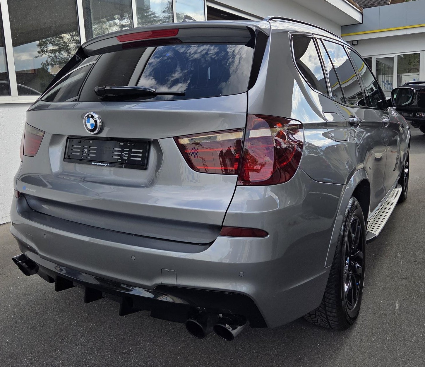 BMW X3 xDrive 28i Steptronic-image-2