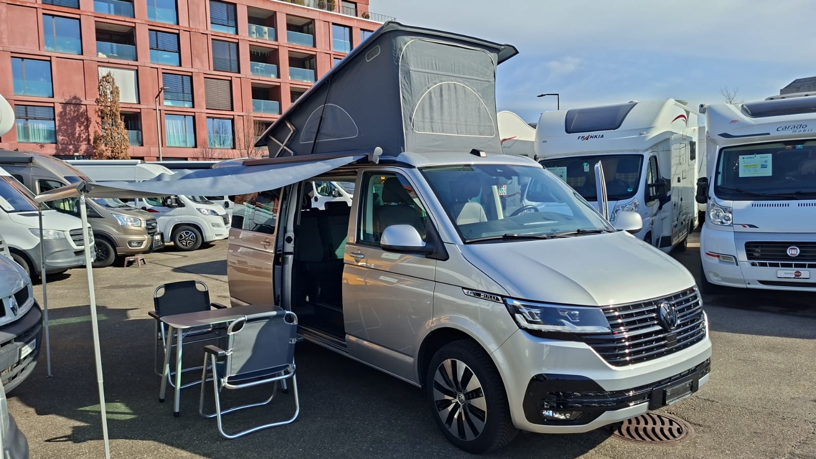 VW T6.1 California 2.0 TDI Beach Liberty 4Motion DSG-image-5