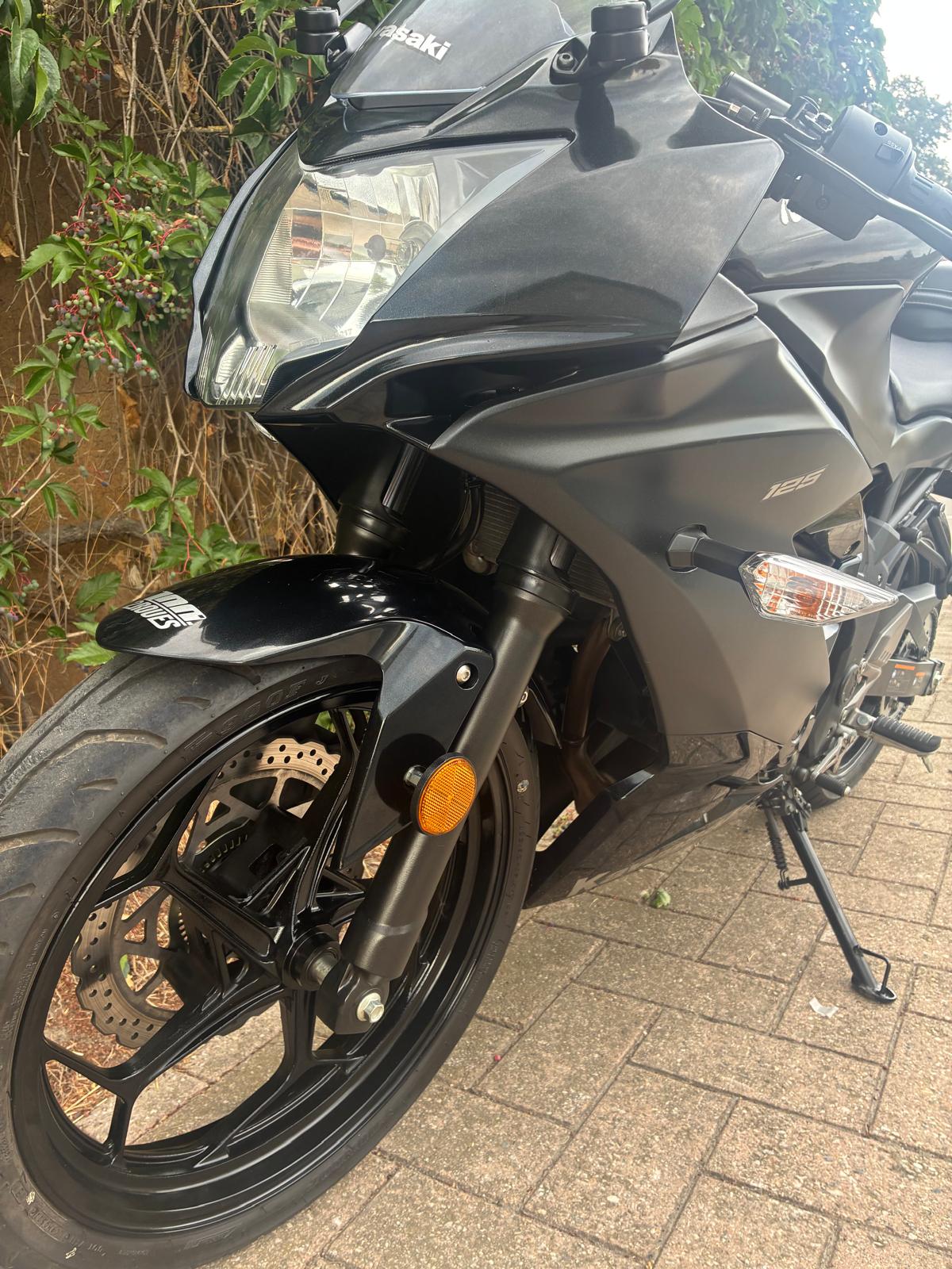 KAWASAKI Ninja 125-image-9