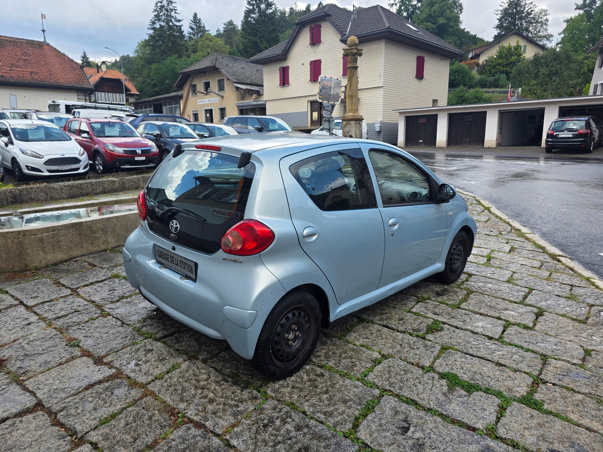 TOYOTA Aygo 1.0 Linea Terra-image-3