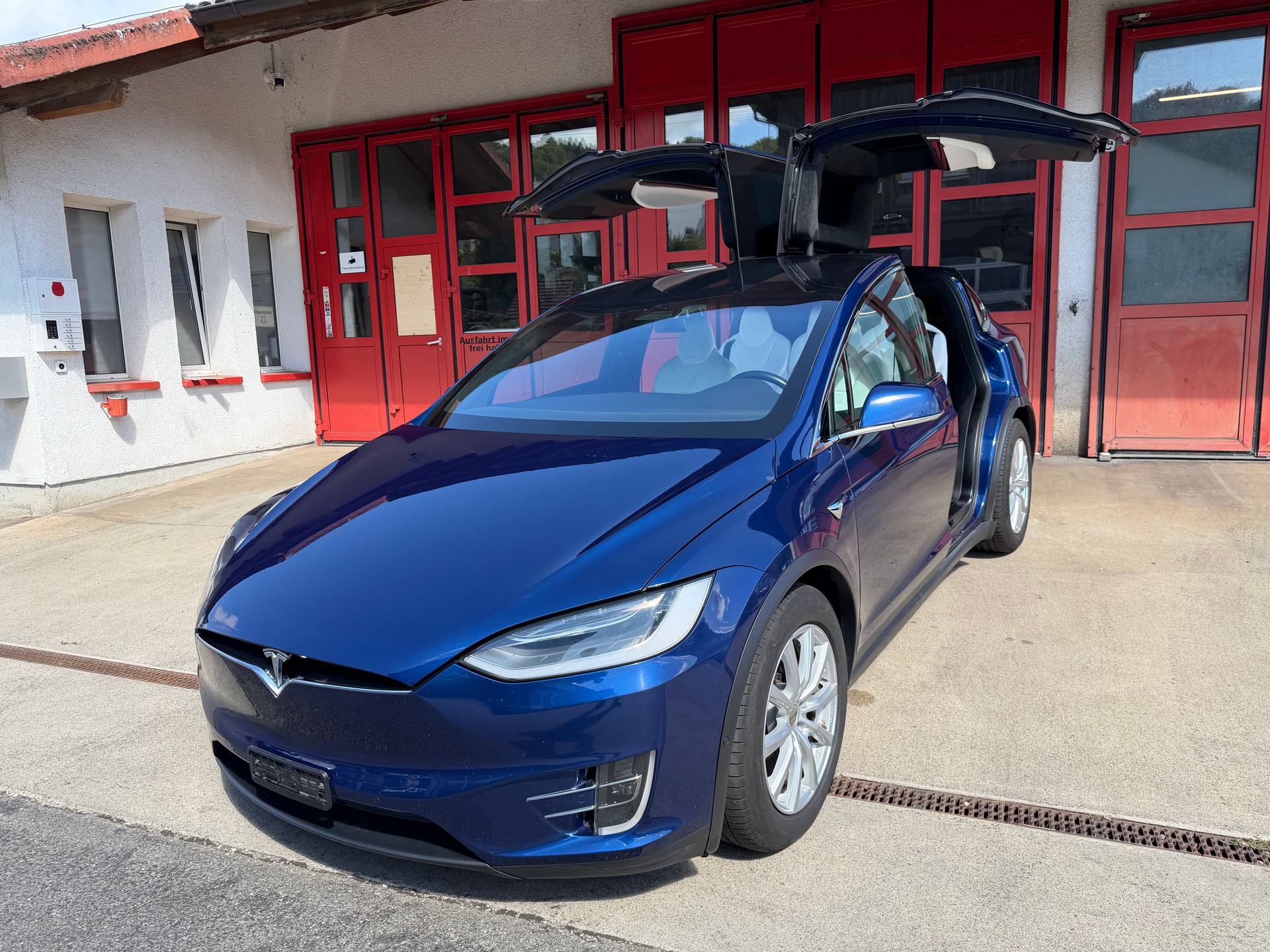 TESLA Model X 90 D / SoH 87,4% / 7Sitzer-image-1