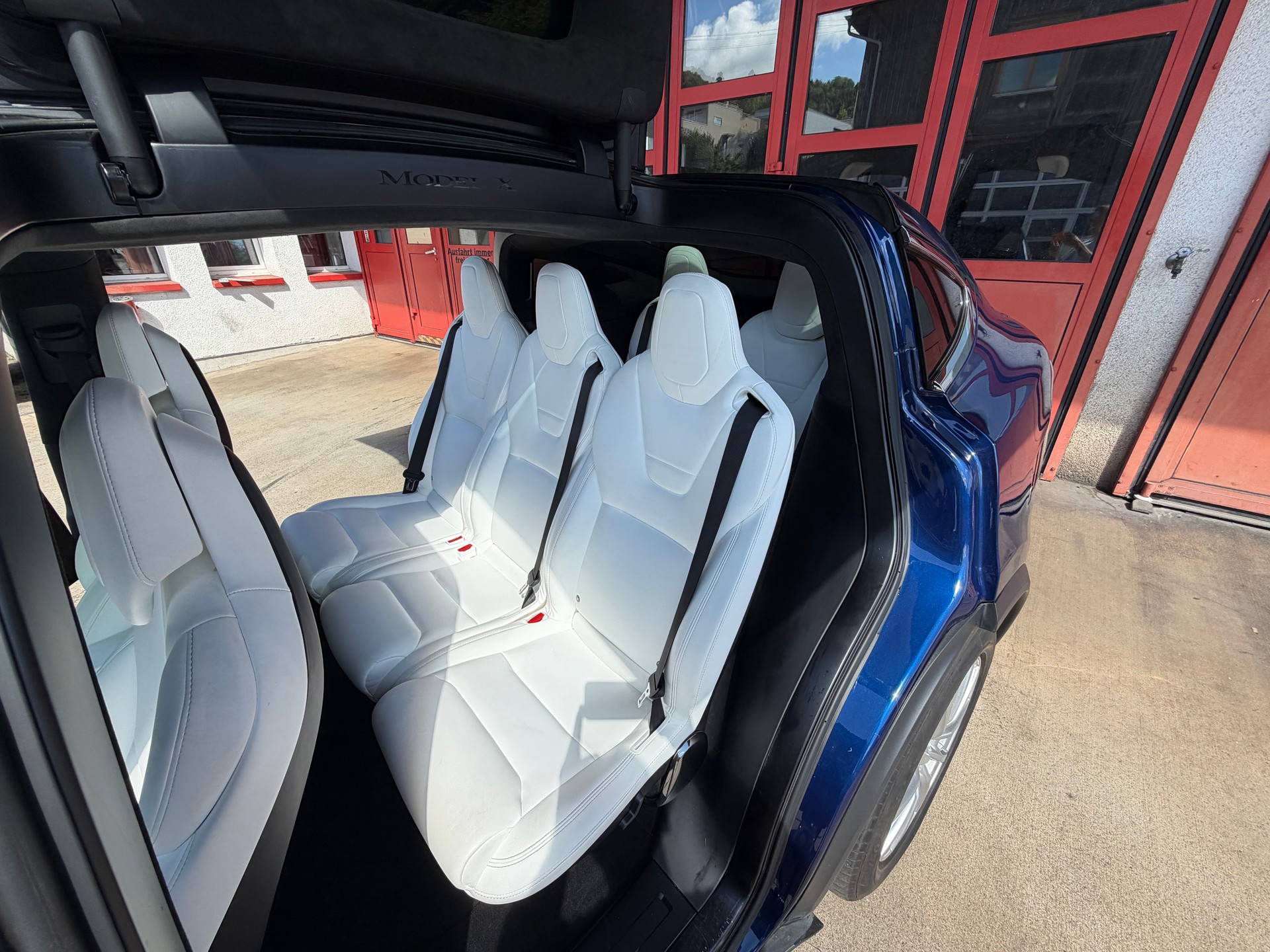 TESLA Model X 90 D / SoH 87,4% / 7Sitzer-image-18