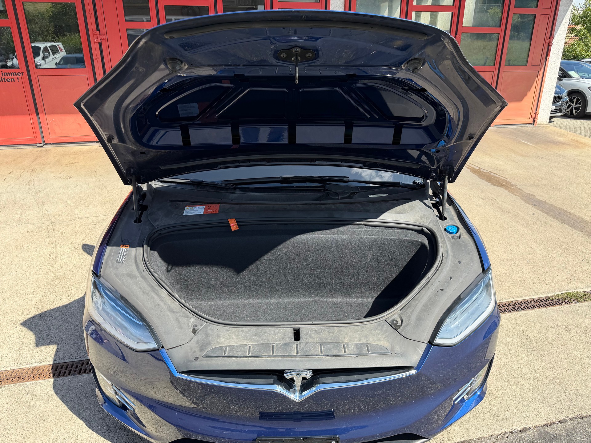 TESLA Model X 90 D / SoH 87,4% / 7Sitzer-image-11