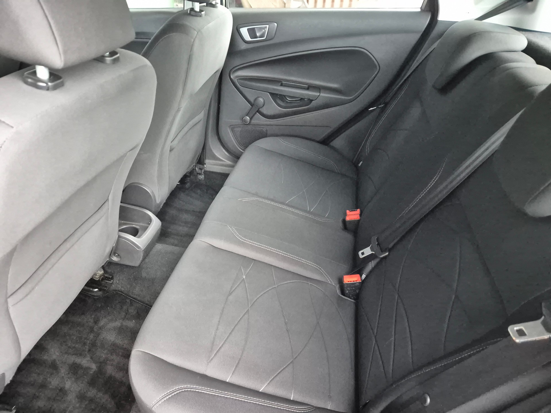 FORD Fiesta 1.0 Trend-image-13