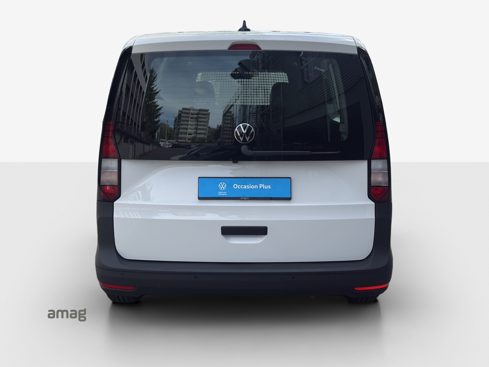 VW Caddy Cargo 2.0TDI Maxi 4Motion-image-3