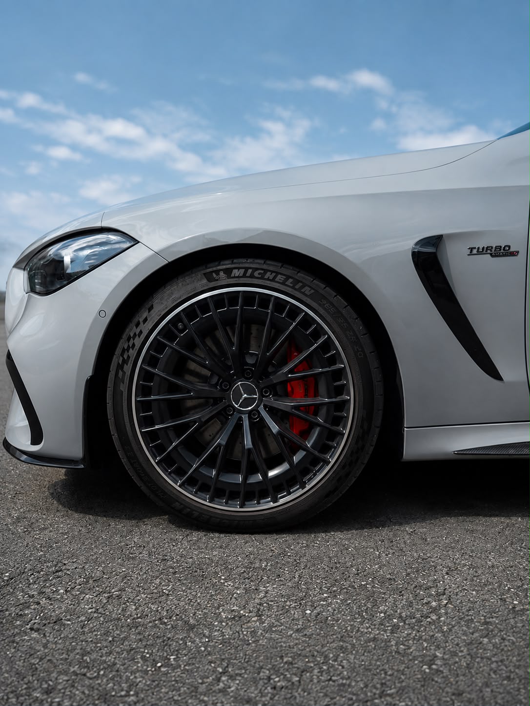 MERCEDES-BENZ CLE AMG 53 Cabrio 4Matic+ 9G-Tronic-image-3