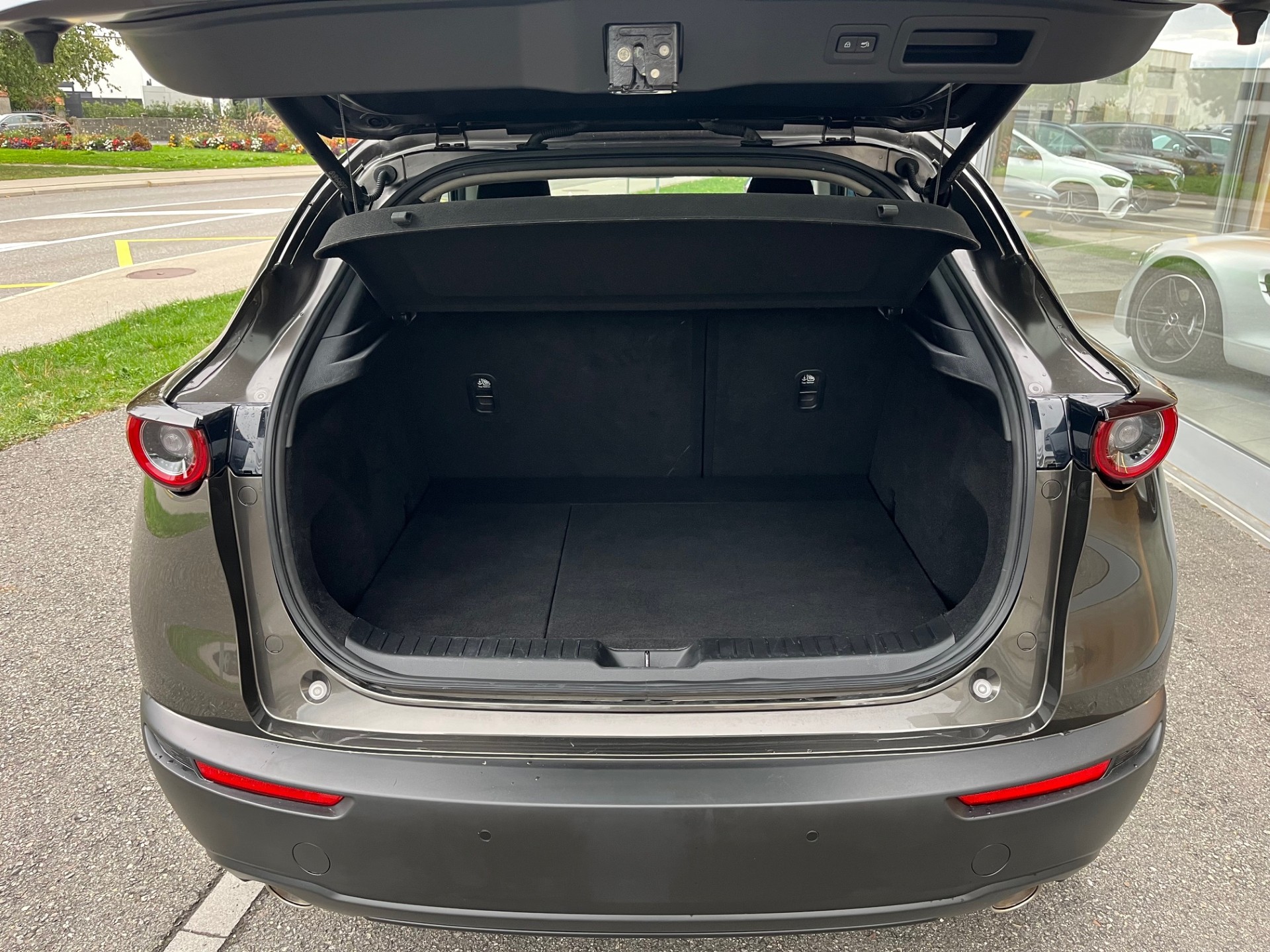 MAZDA CX-30 SKYACTIV-X 186 M Hybrid AWD Revolution Automat-image-6