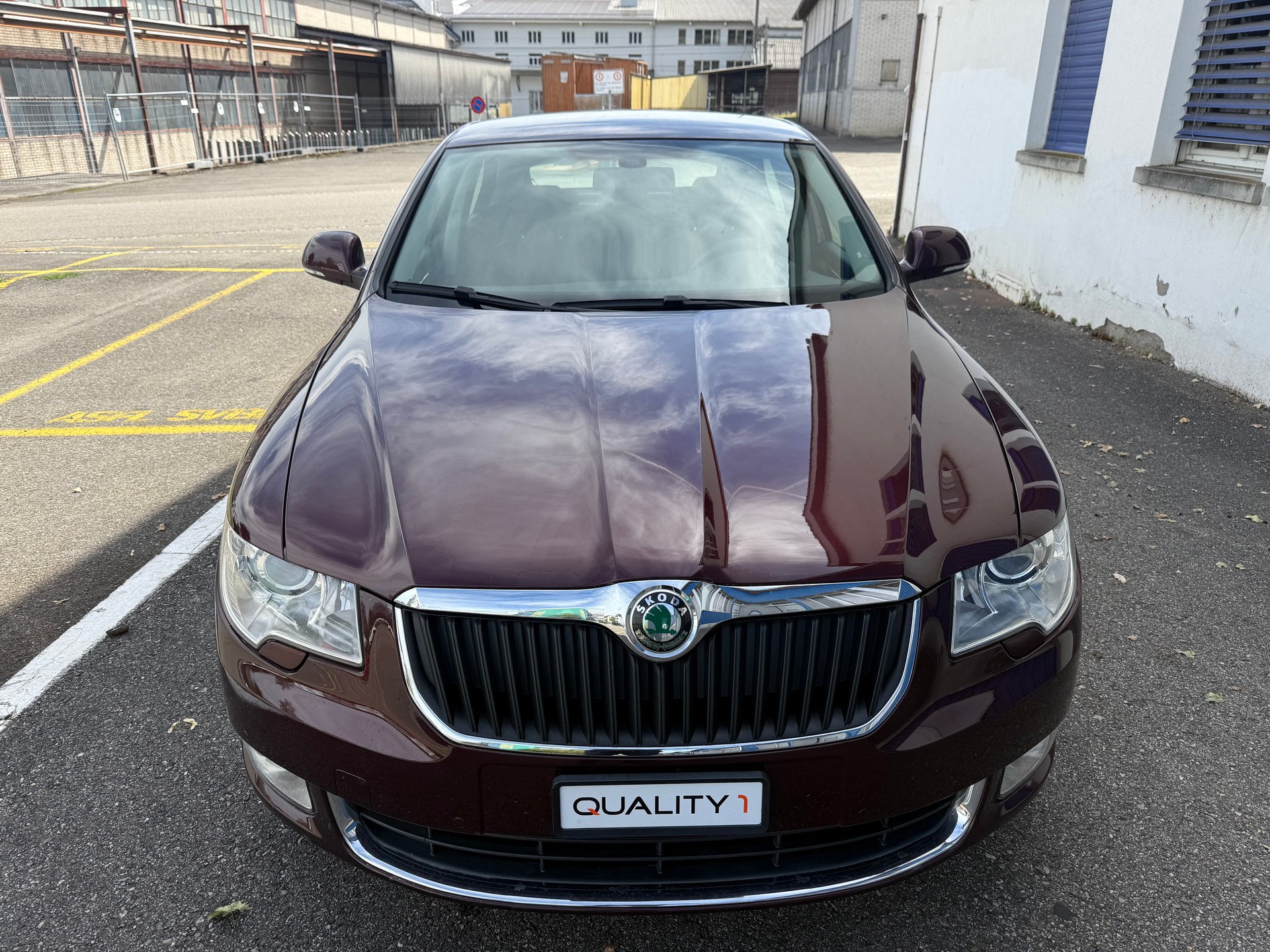 SKODA Superb 1.8 TSI Comfort DSG-image-1