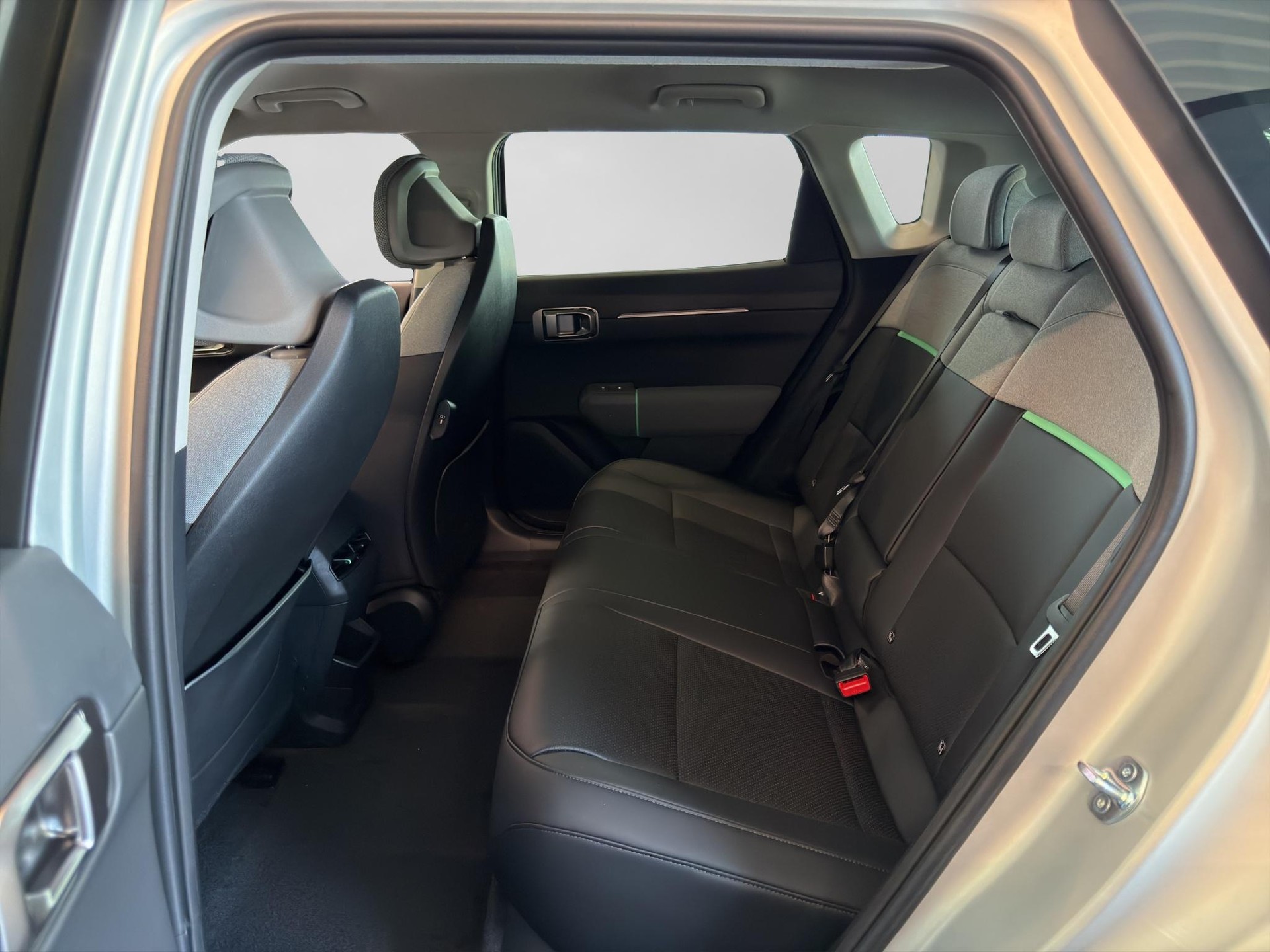 KIA EV4 81 kWh Earth+-image-6