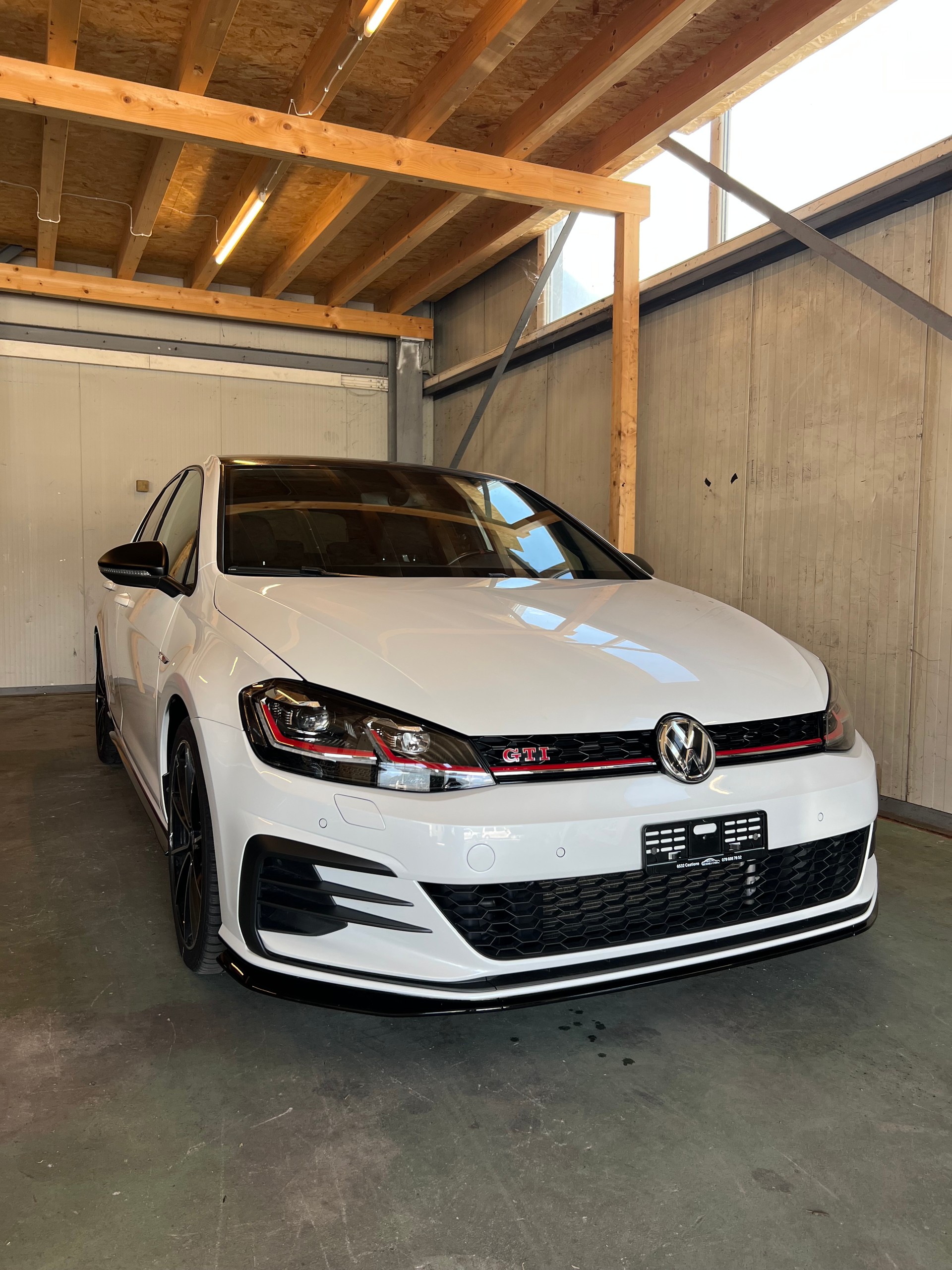 VW Golf 2.0 TSI GTI TCR DSG - Top Zustand - Leasing ab 345.- ohne anzhalung-image-0