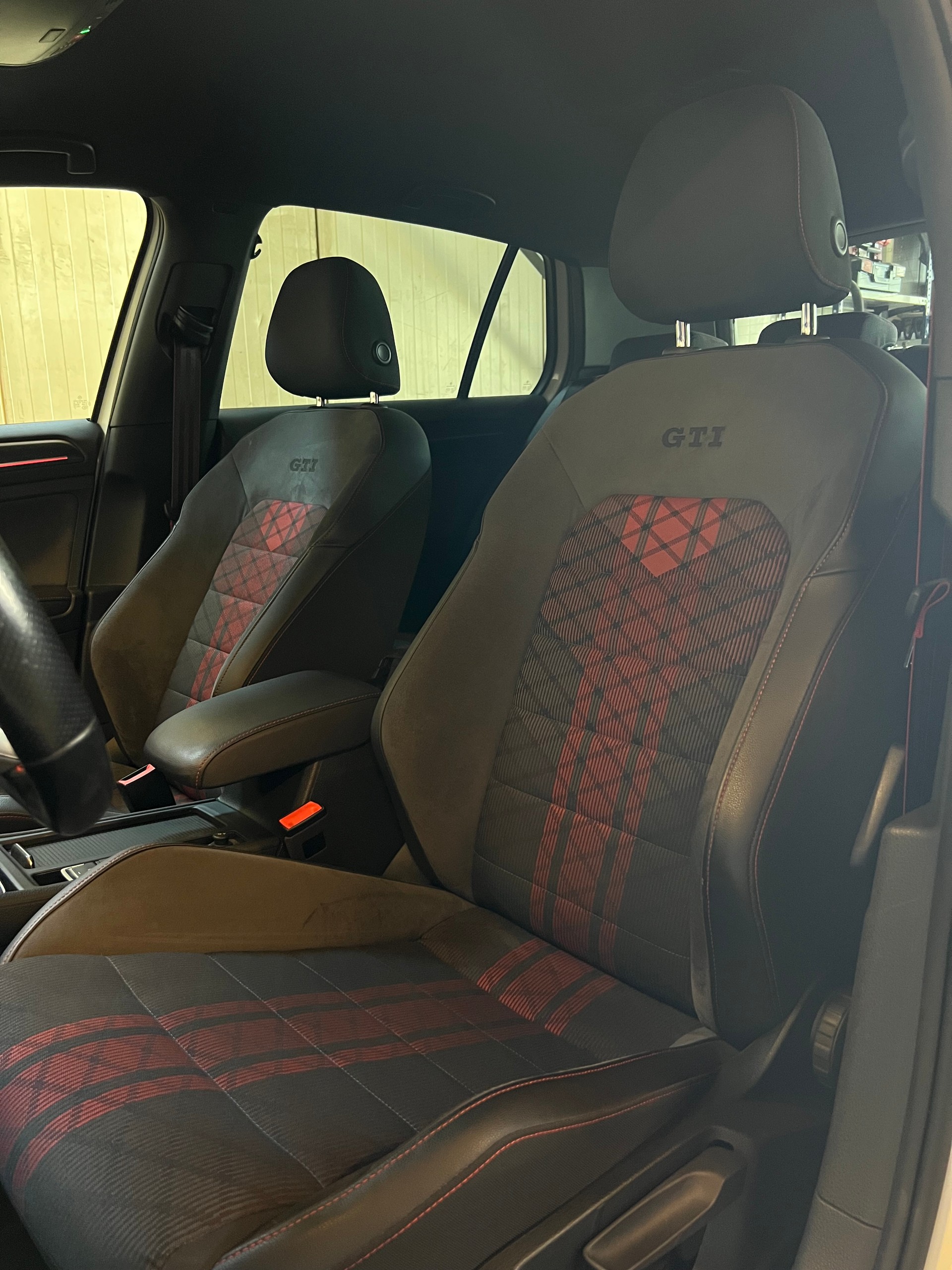 VW Golf 2.0 TSI GTI TCR DSG - Top Zustand - Leasing ab 345.- ohne anzhalung-image-13