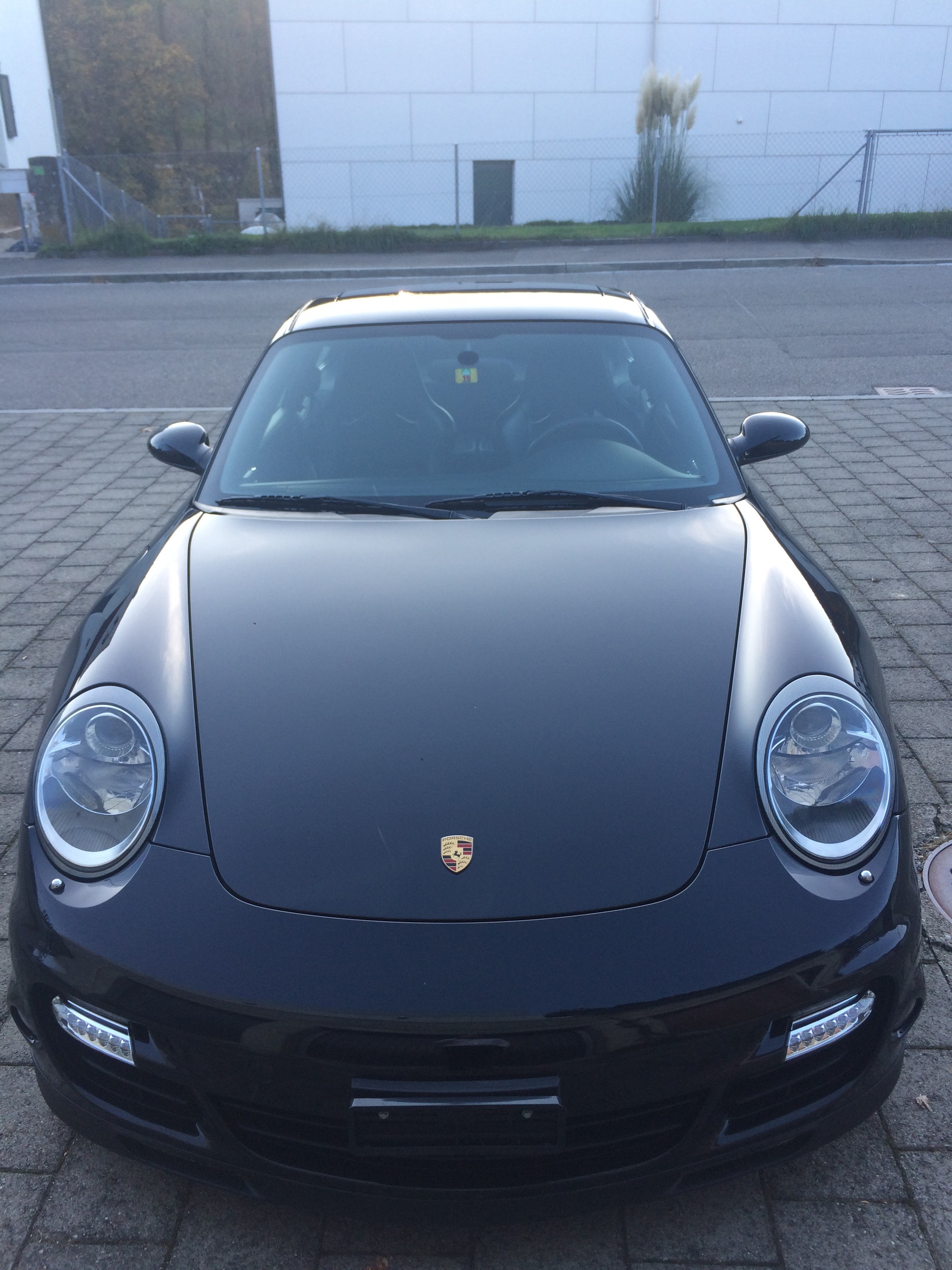 PORSCHE 3.6 Turbo-image-5
