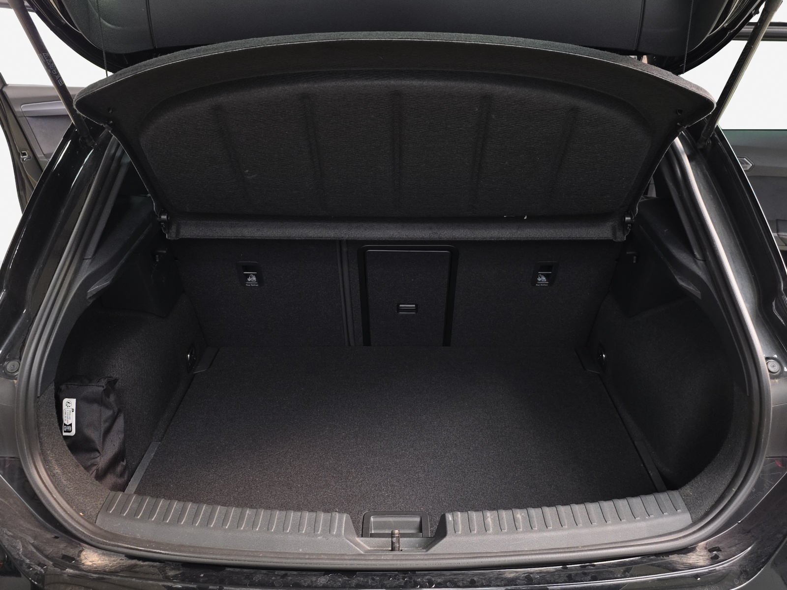 CUPRA LEON 2.0 TSI VZ DSG-image-12
