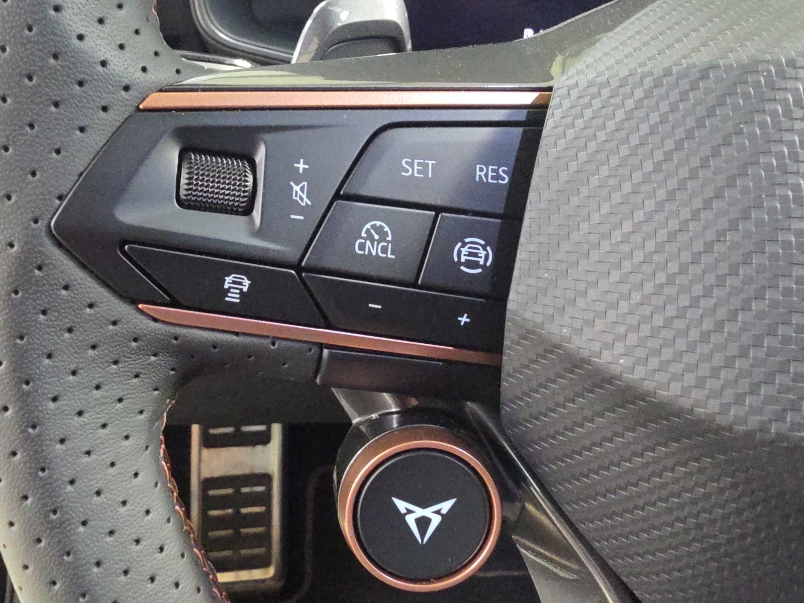 CUPRA LEON 2.0 TSI VZ DSG-image-14