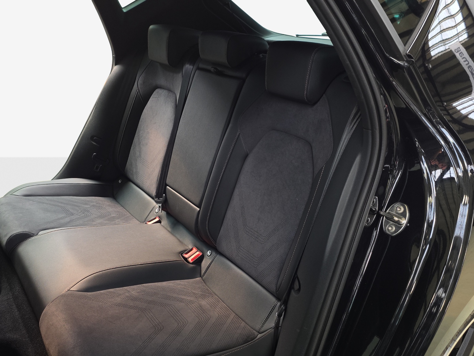CUPRA LEON 2.0 TSI VZ DSG-image-11