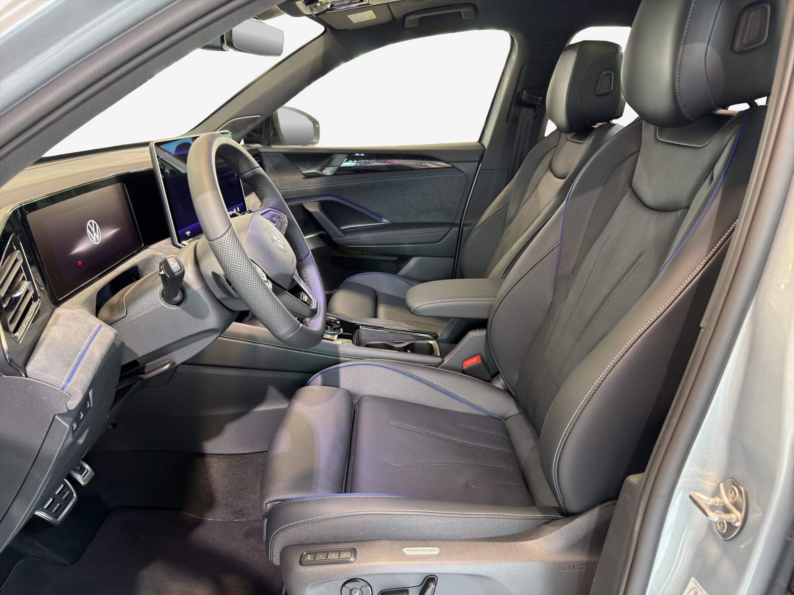 VW Tiguan 2.0 TSI DSG R-Line Plus 4Motion-image-7