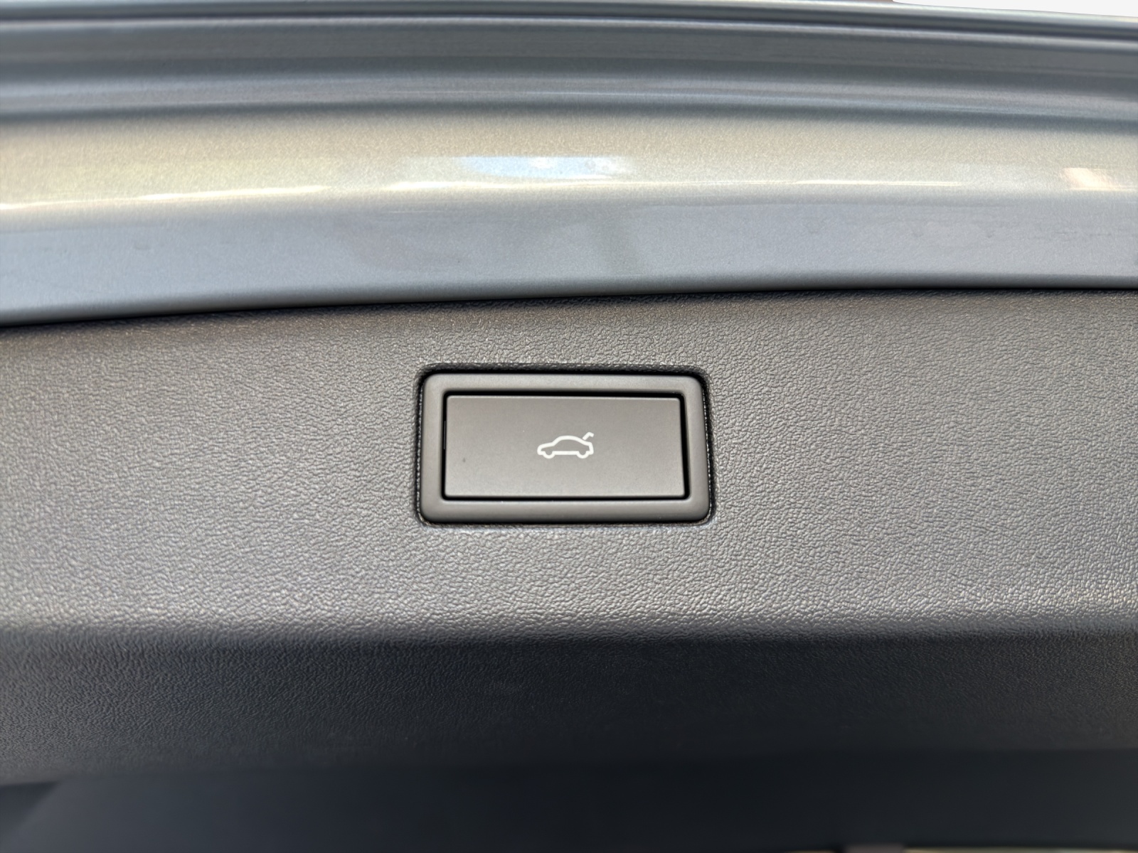 VW Tiguan 2.0 TSI DSG R-Line Plus 4Motion-image-13