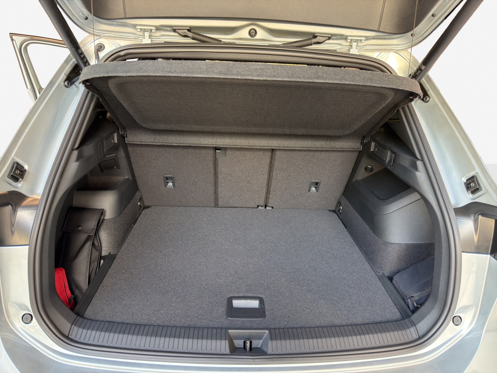 VW Tiguan 2.0 TSI DSG R-Line Plus 4Motion-image-12