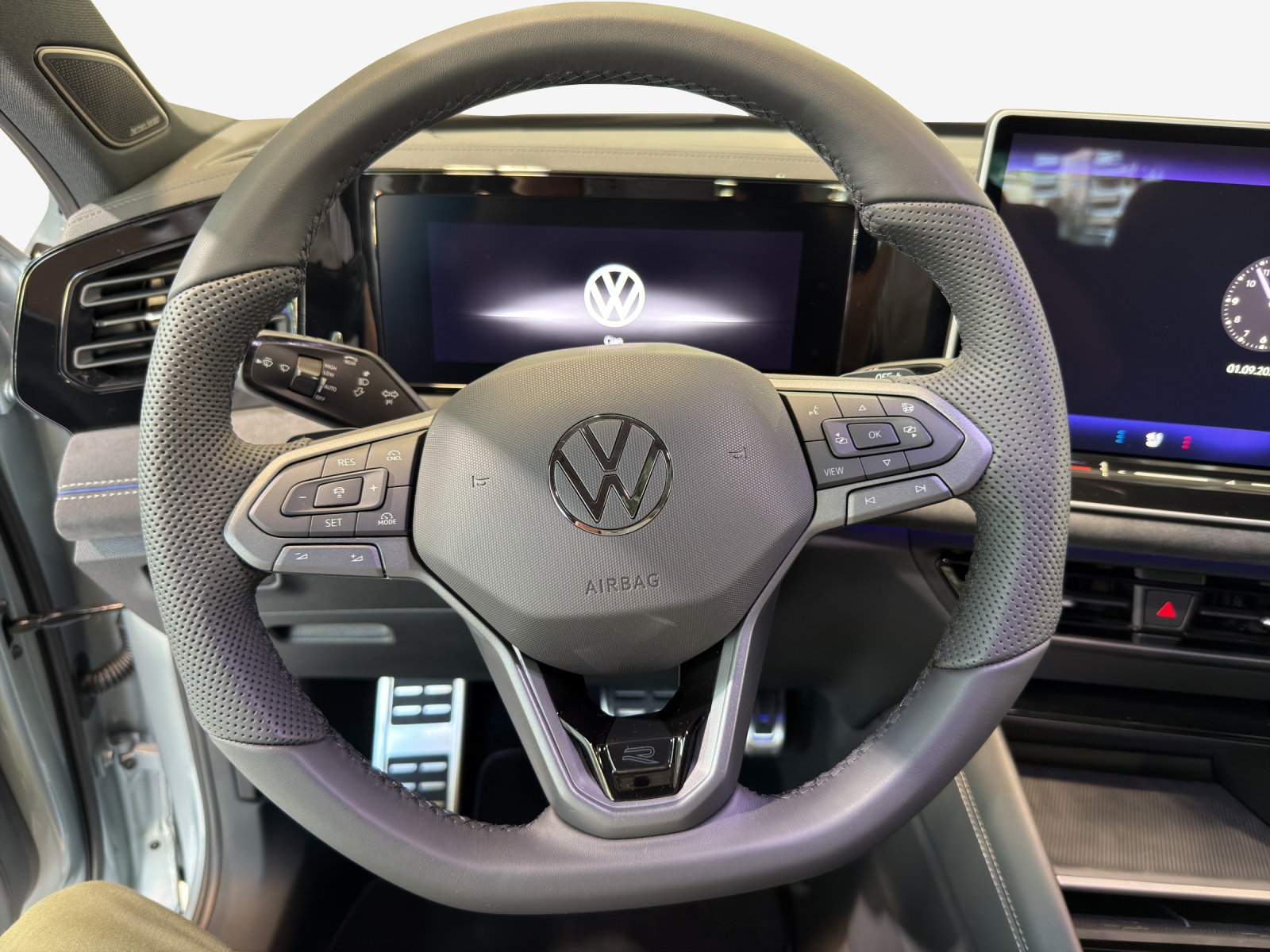 VW Tiguan 2.0 TSI DSG R-Line Plus 4Motion-image-9
