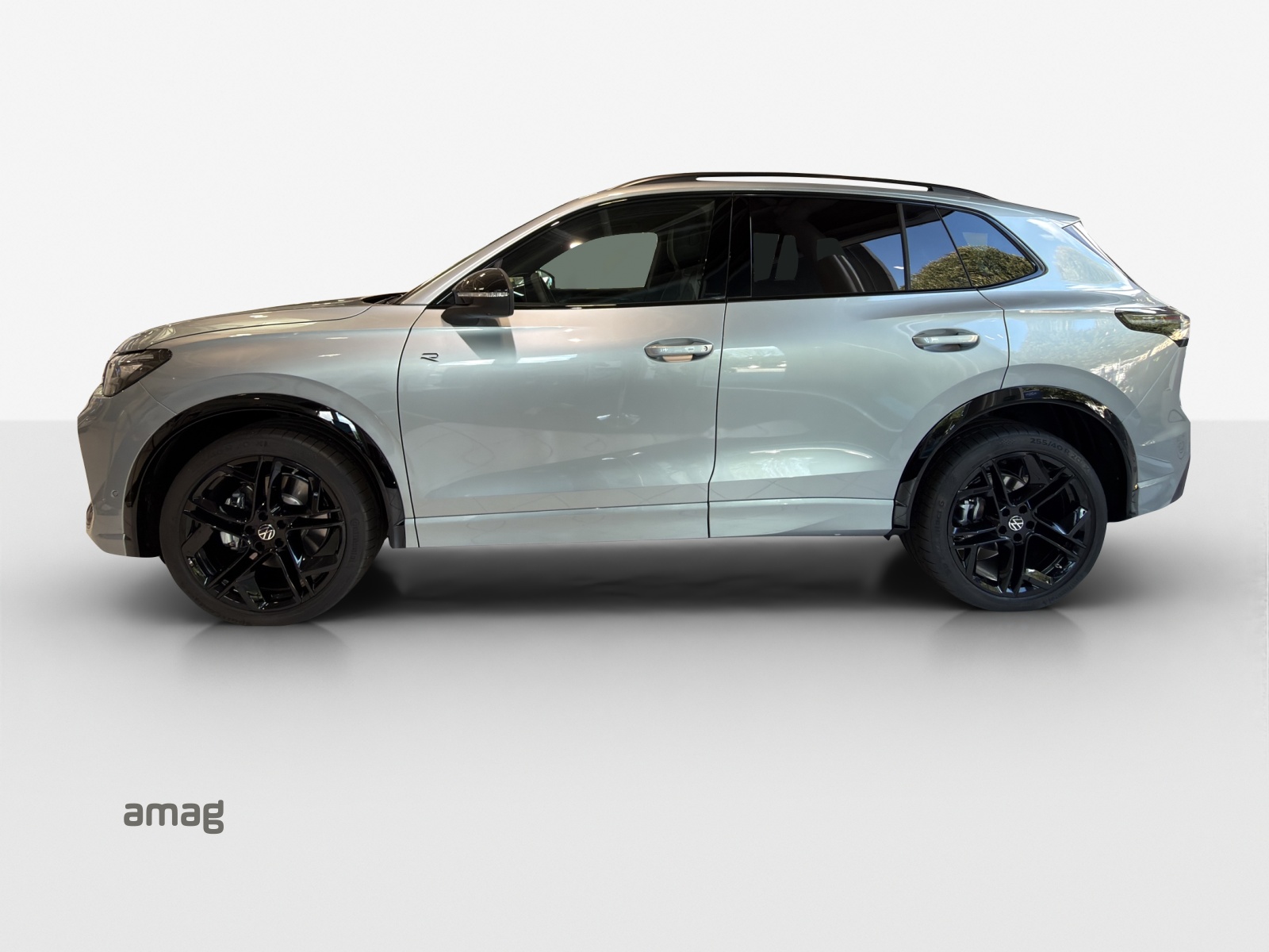 VW Tiguan 2.0 TSI DSG R-Line Plus 4Motion-image-1