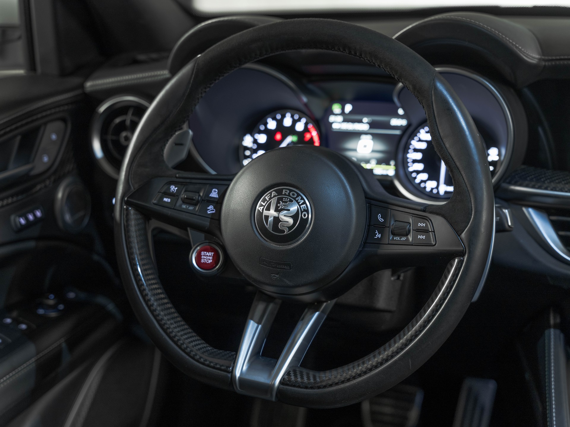 ALFA ROMEO Stelvio 2.9 V6 Quadrifoglio Q4 Automatic-image-16