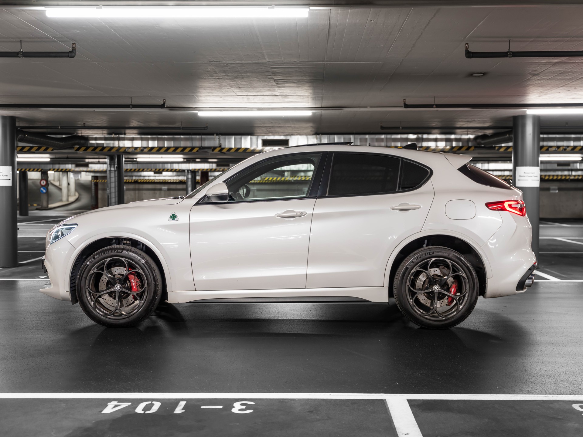 ALFA ROMEO Stelvio 2.9 V6 Quadrifoglio Q4 Automatic-image-5