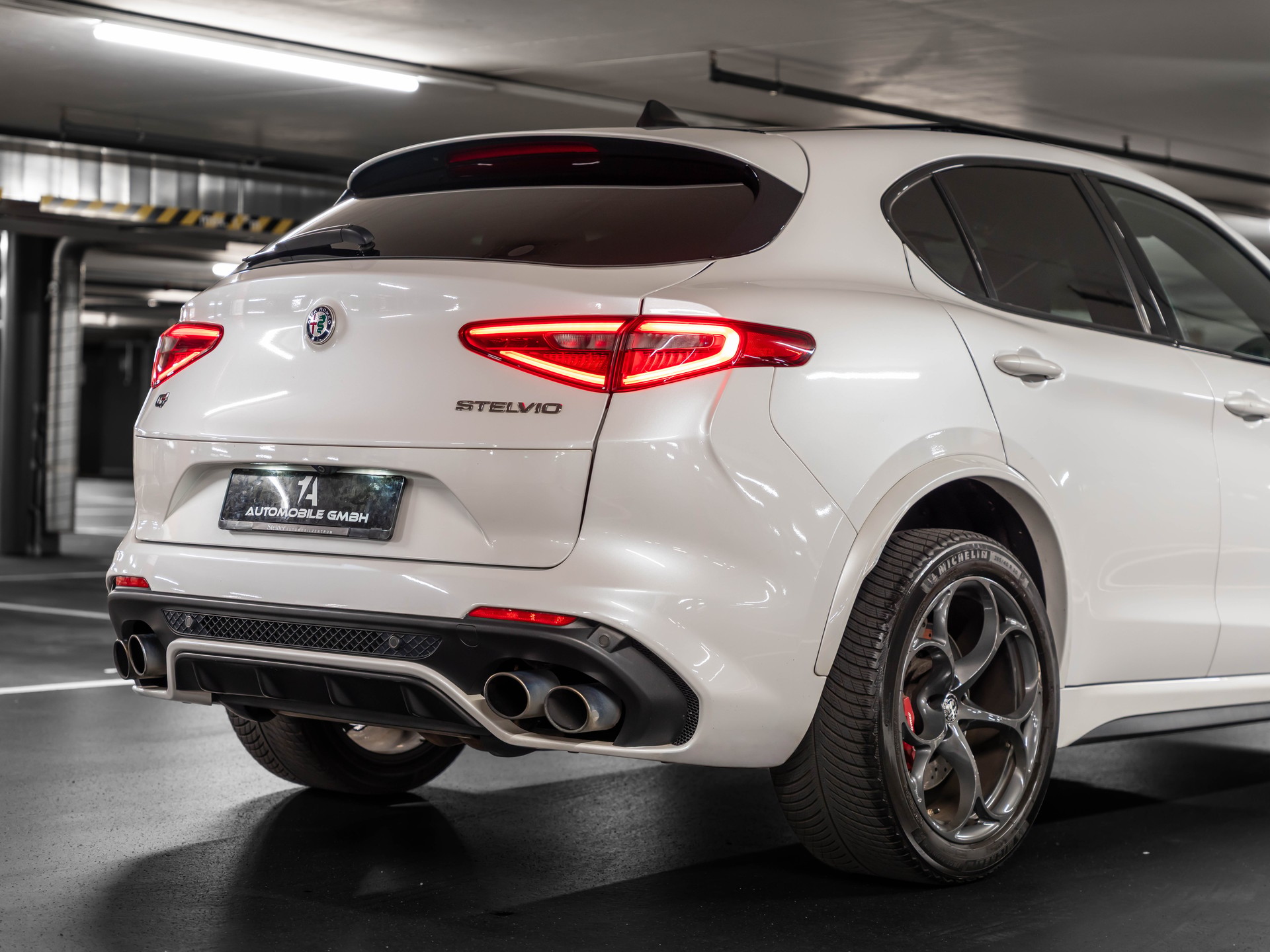 ALFA ROMEO Stelvio 2.9 V6 Quadrifoglio Q4 Automatic-image-9