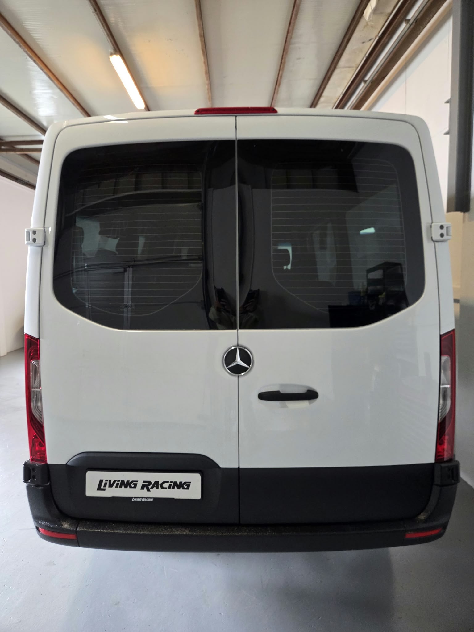 MERCEDES-BENZ Sprinter 319 CDI Standard 4x4 *Stock Valais*-showroom-element-3