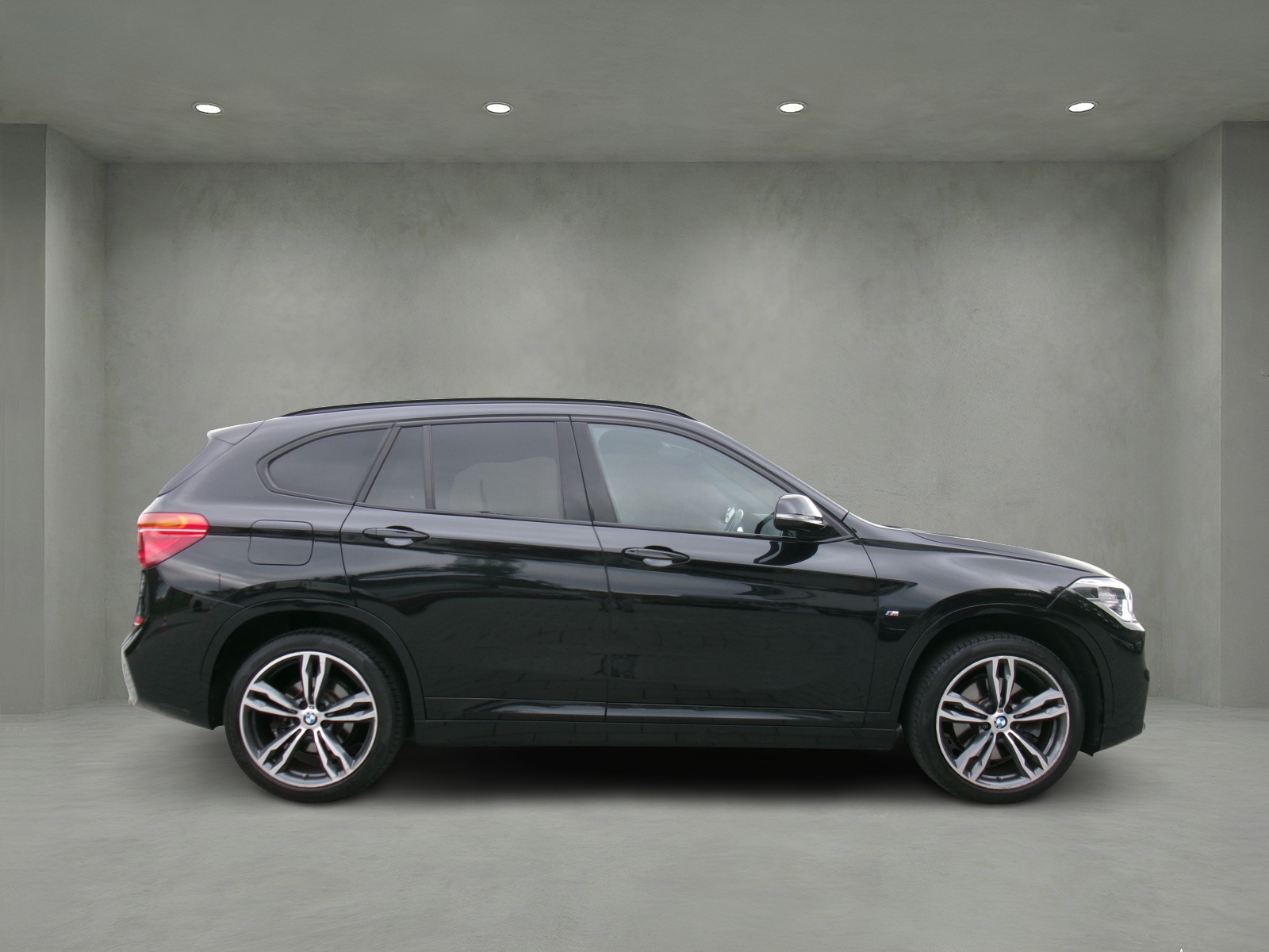 BMW X1 xDrive 20d M Sport Steptronic-image-3