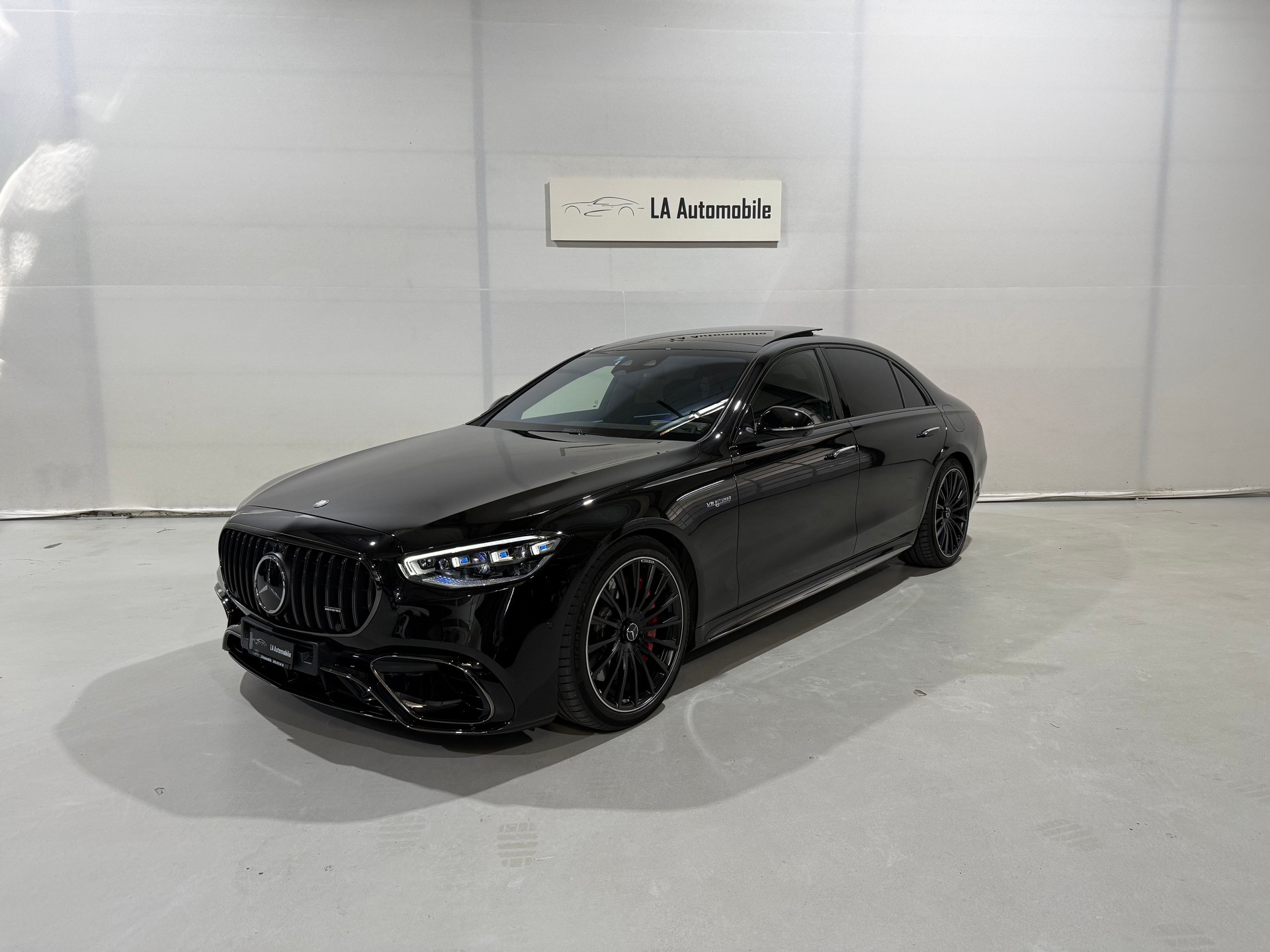 MERCEDES-BENZ S 63 AMG E Performance 4Matic Business Class-image-0