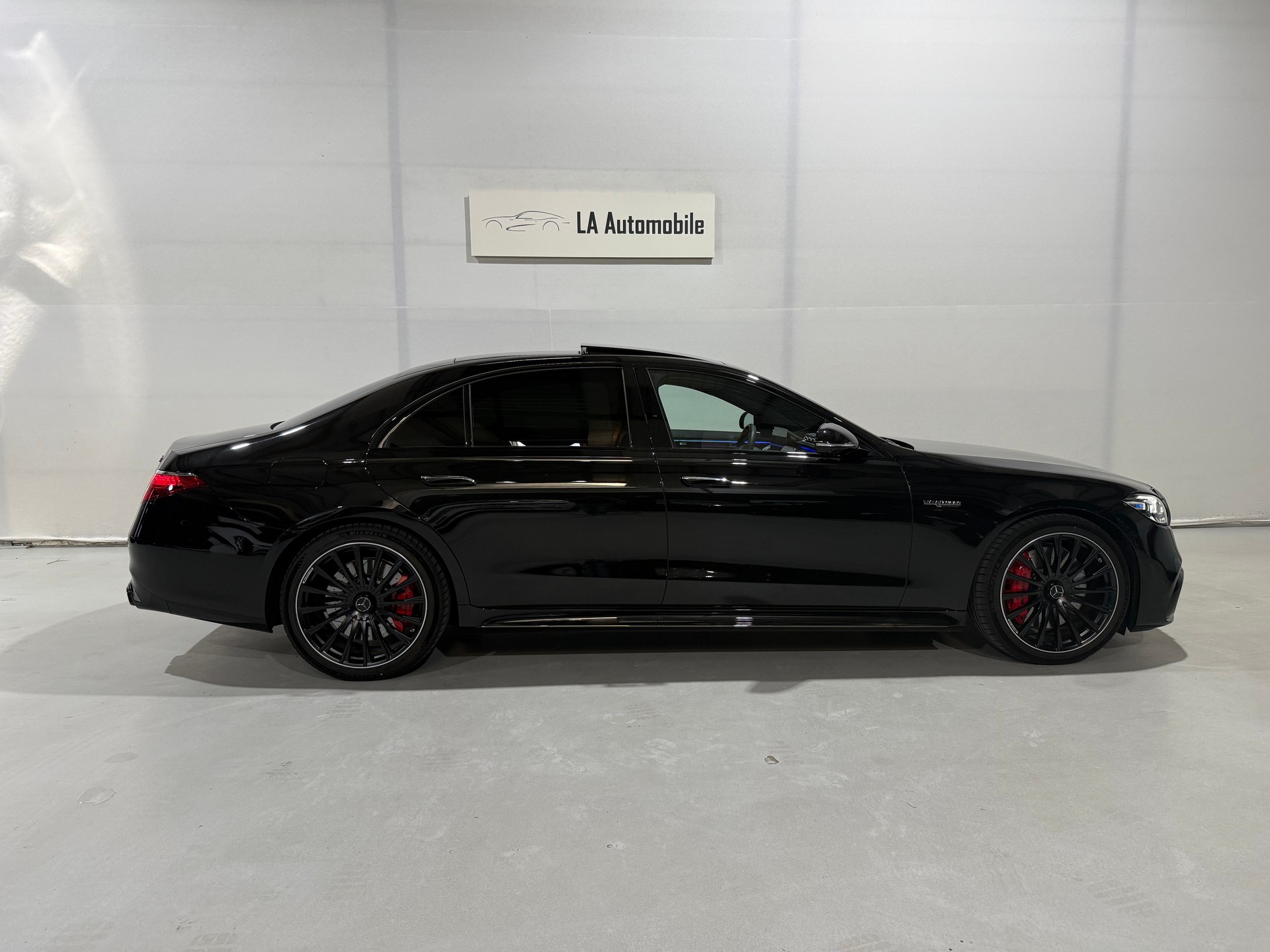 MERCEDES-BENZ S 63 AMG E Performance 4Matic Business Class-image-6