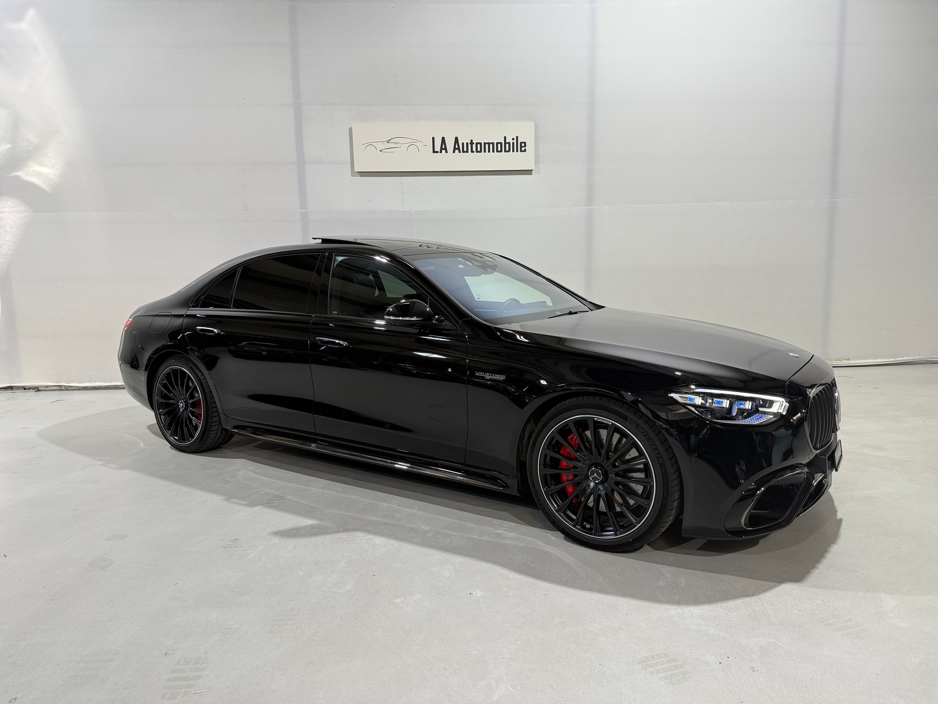 MERCEDES-BENZ S 63 AMG E Performance 4Matic Business Class-image-5