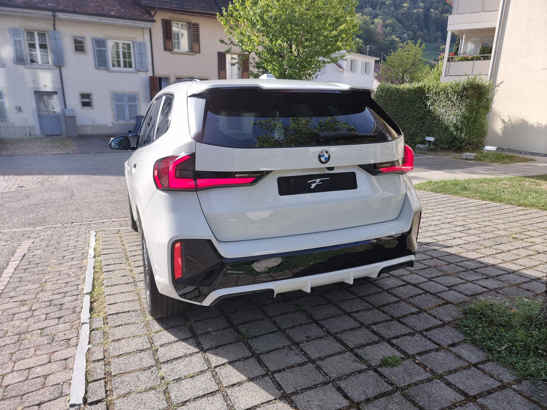 BMW 18i sDrive-image-3