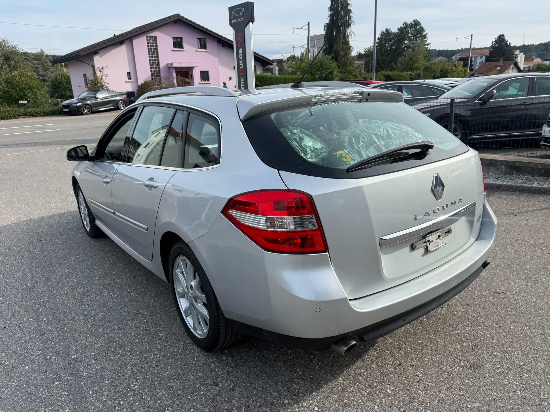 RENAULT Laguna Grandtour 2.0 16V T Automatic-image-3