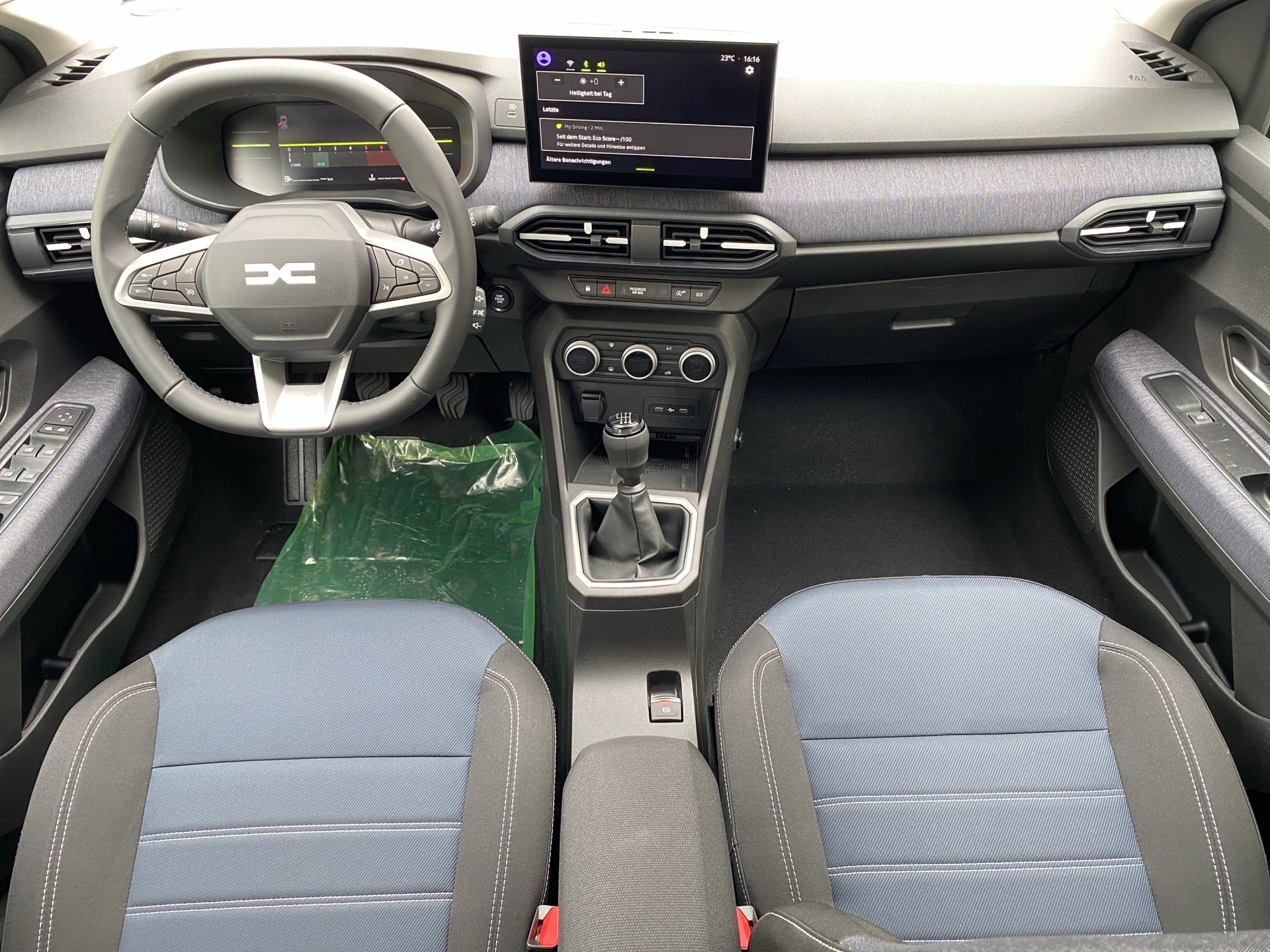 DACIA Sandero TCe 100 Journey-image-12