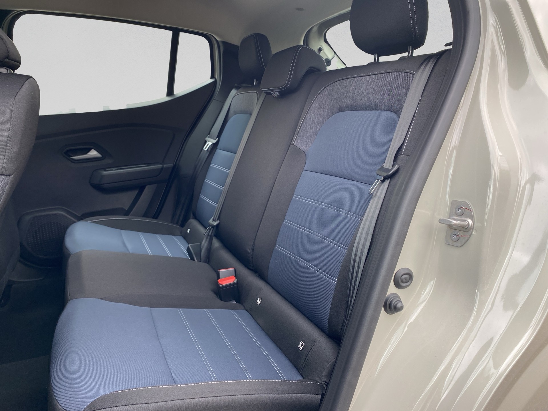DACIA Sandero TCe 100 Journey-image-13