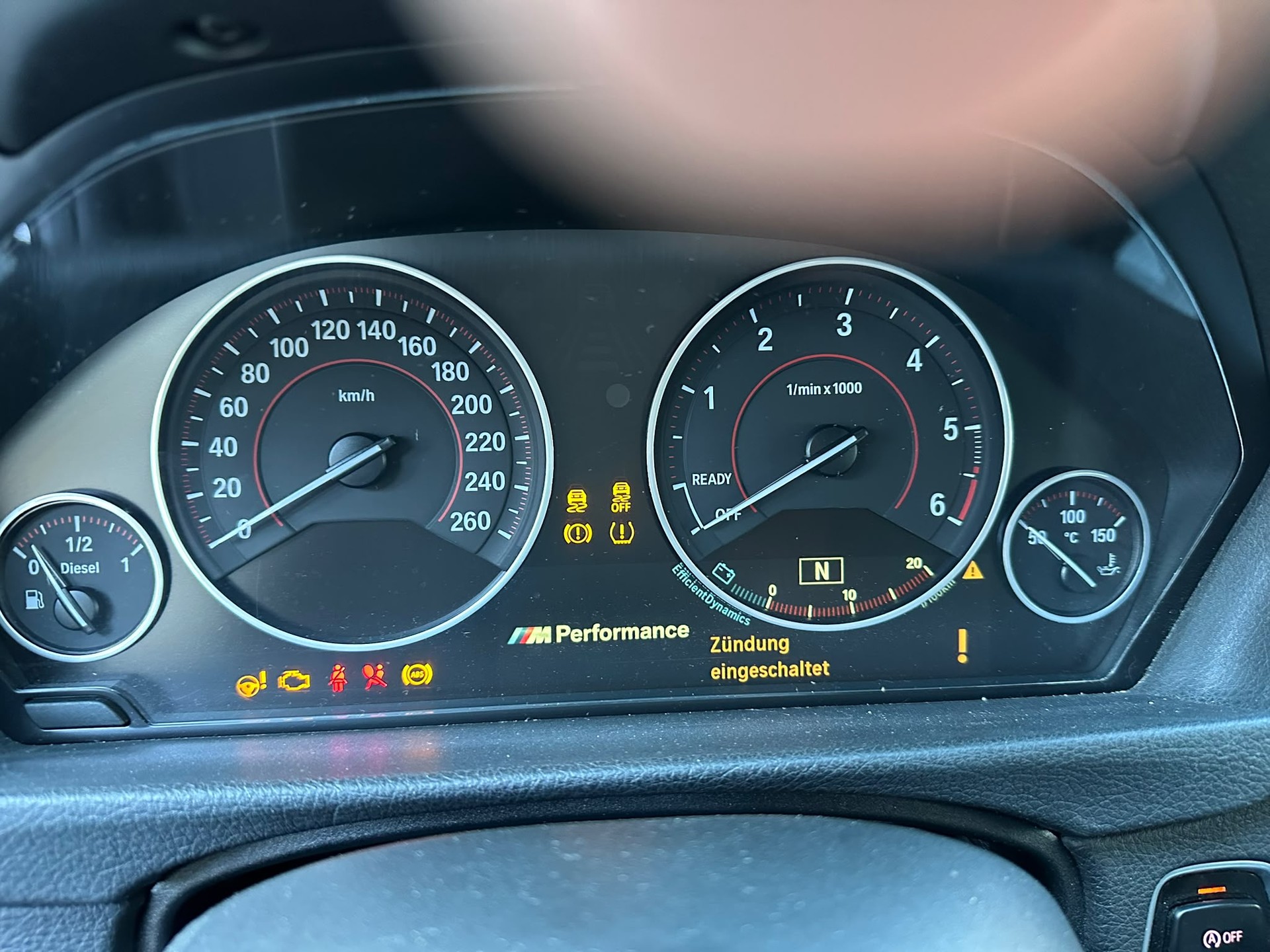 BMW 320d Touring Steptronic-image-14