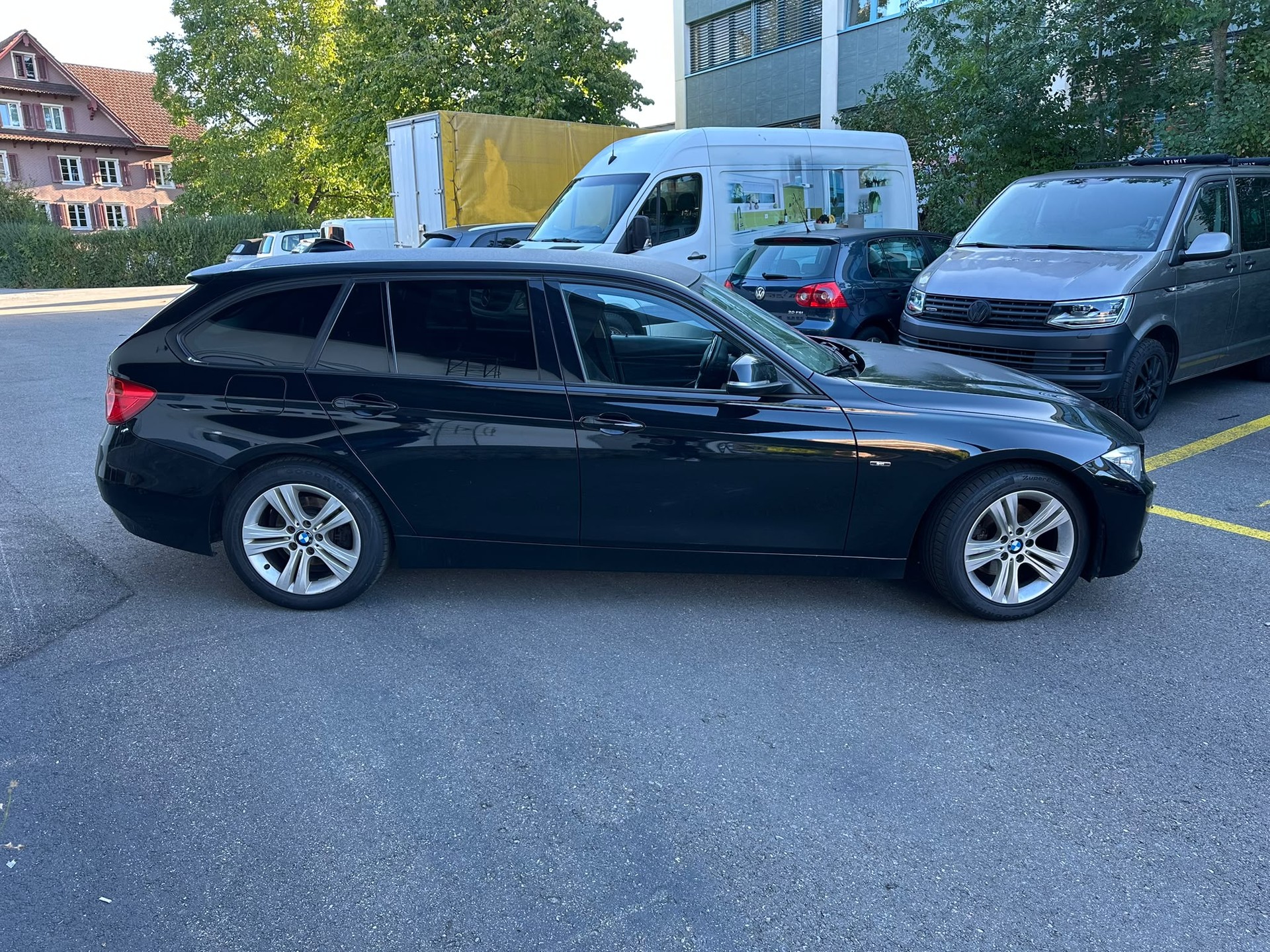 BMW 320d Touring Steptronic-image-4