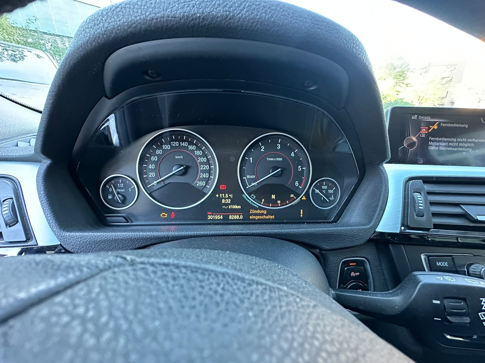 BMW 320d Touring Steptronic-image-13