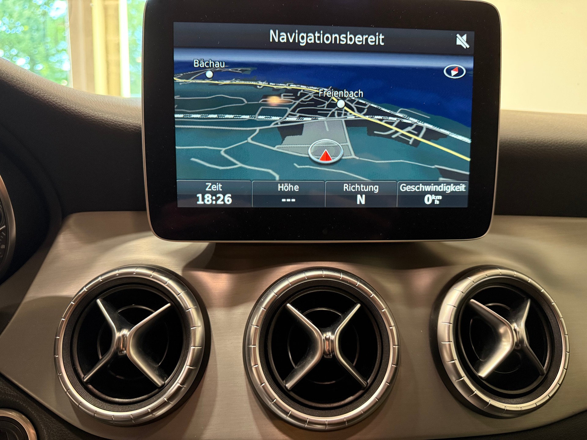 MERCEDES-BENZ CLA Shooting Brake 220 AMG Line 4Matic 7G-DCT-image-11