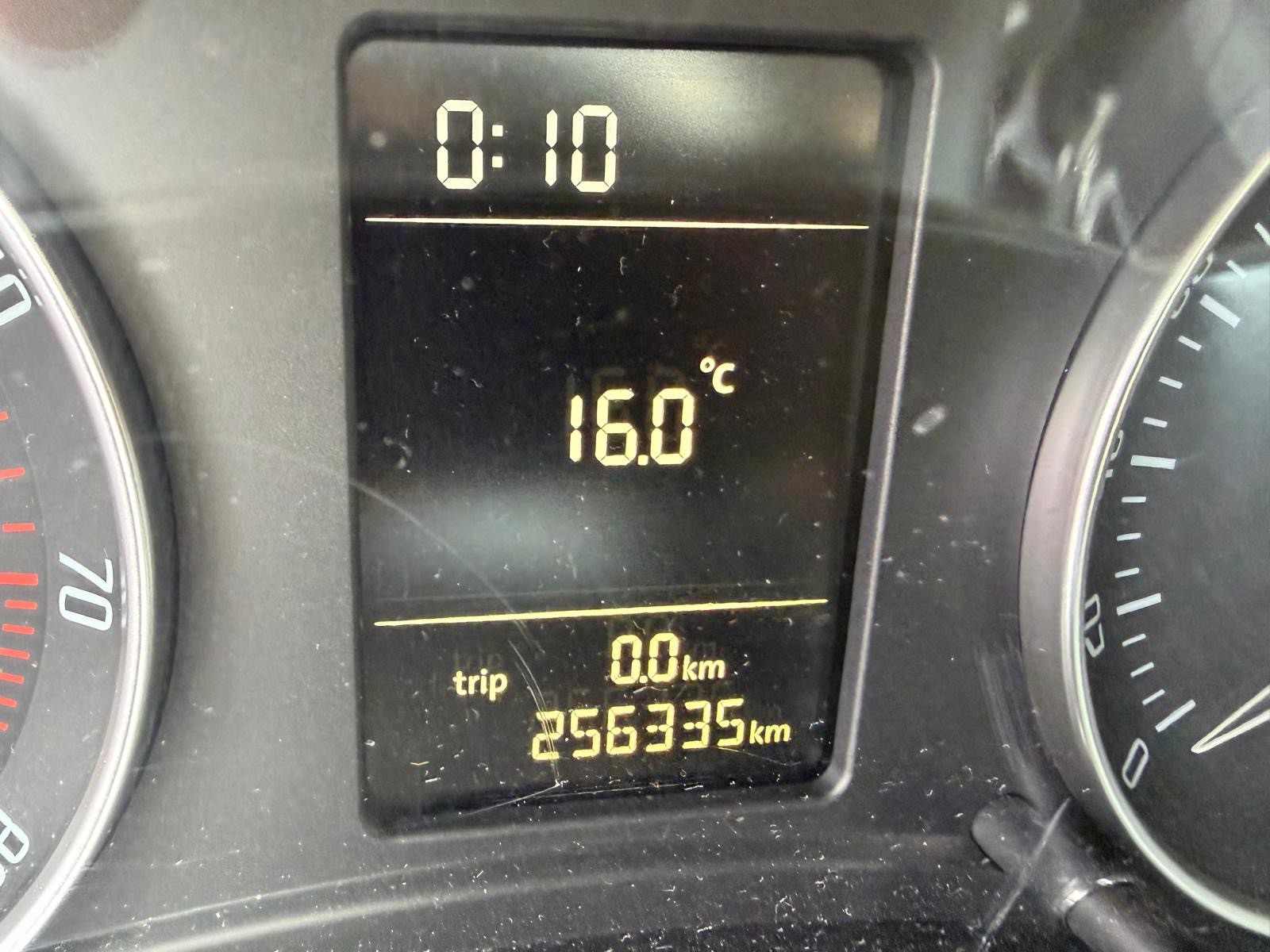 SKODA Octavia Combi 1.8 TSI Stöckli 4x4-image-6