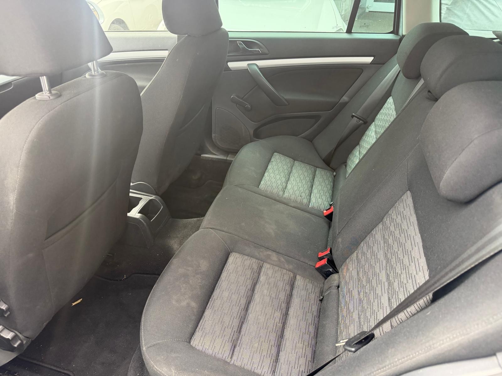 SKODA Octavia Combi 1.8 TSI Stöckli 4x4-image-8